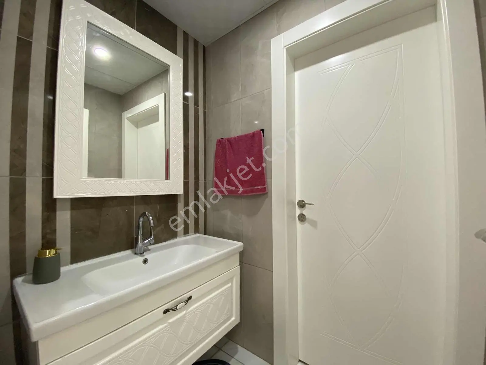 Parsana Mahallesinde Site İçi 3+1 Daire - Görsel 22