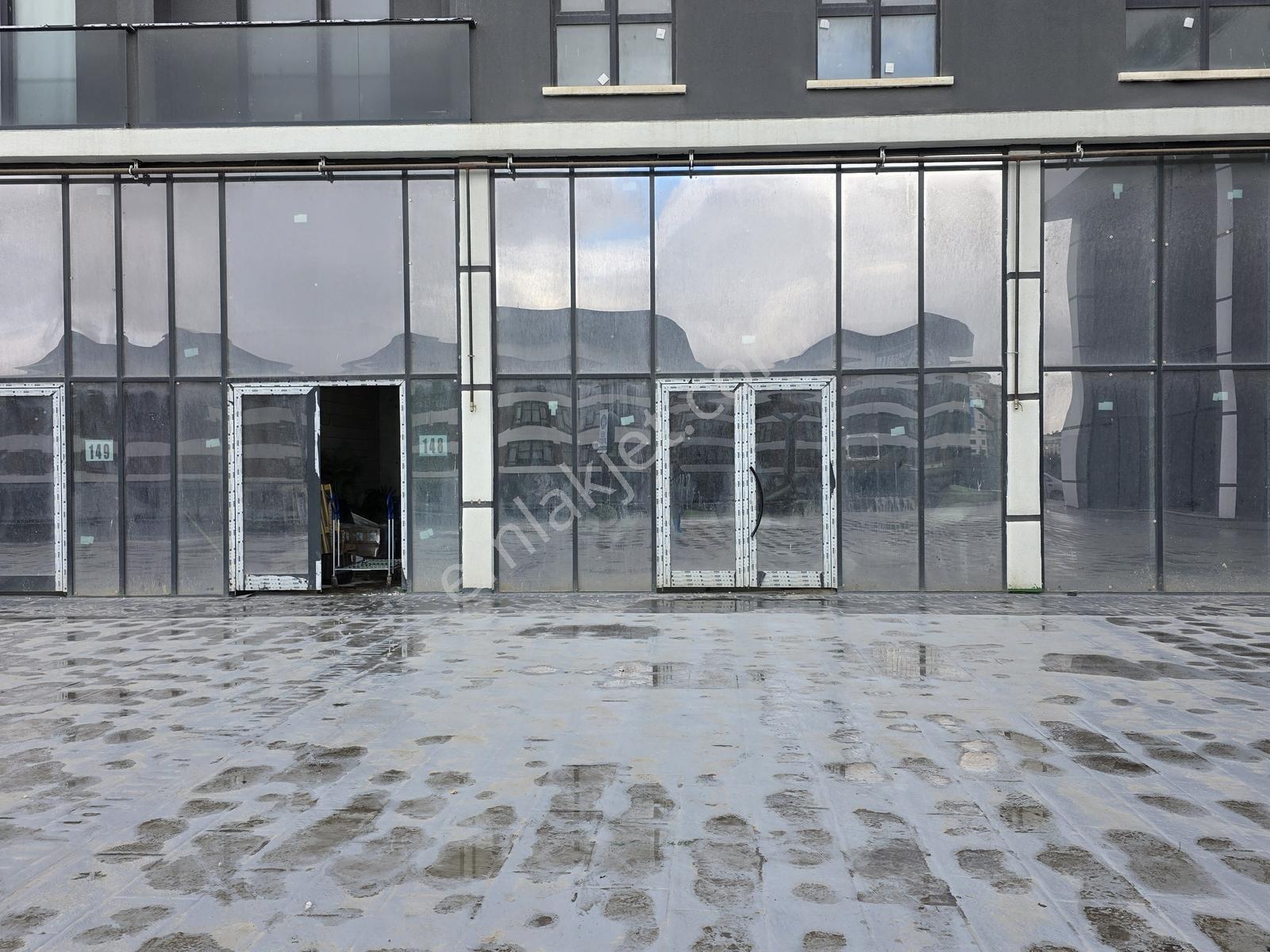 Natoyolunda Sultan Fatih Cad. Üzerinde 42m² Kiralık Dükkan - Görsel 3