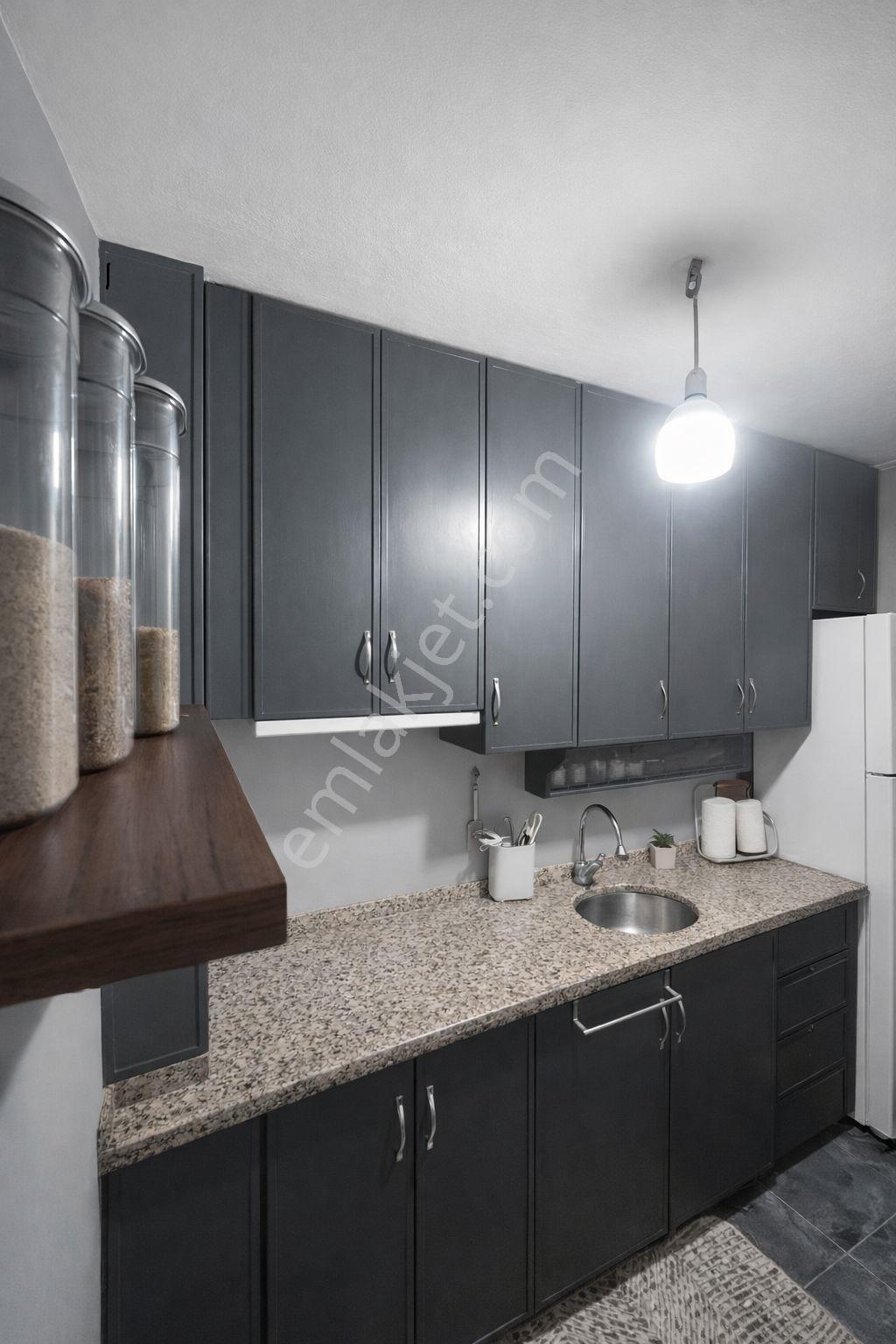 Mustafapaşa Mah Ferah Arakat Site İçi Temiz 2+1 Satılık Daire - Görsel 12