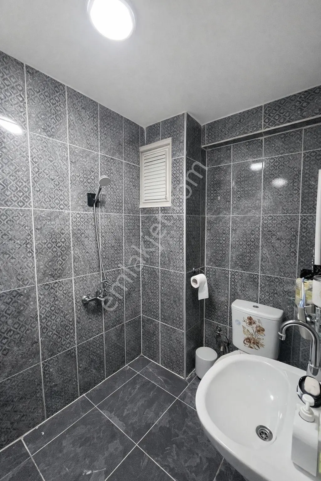 Mustafapaşa Mah Ferah Arakat Site İçi Temiz 2+1 Satılık Daire - Görsel 3