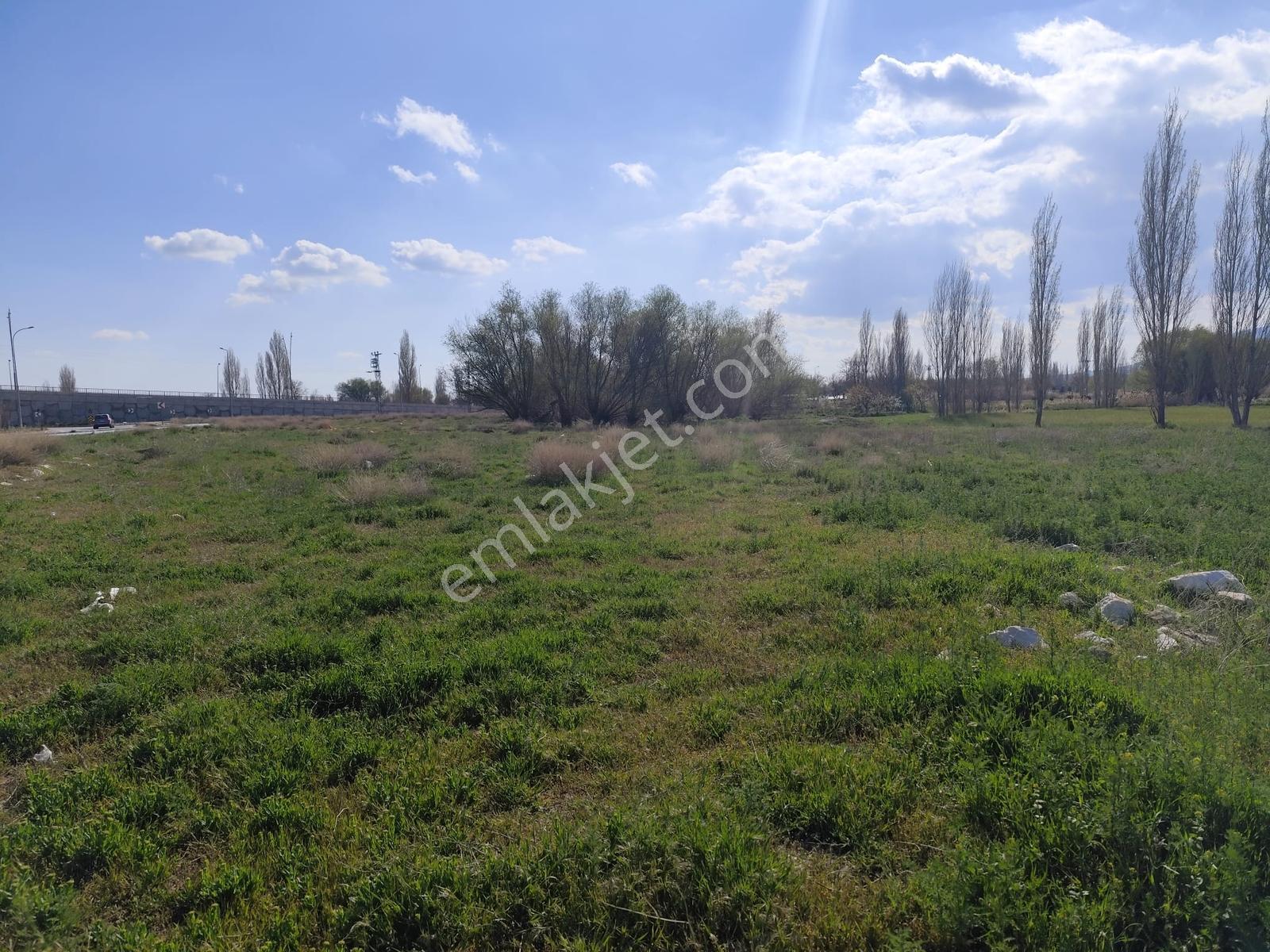 Cm Emlak Selçuk Mah Mükemmel Konumda 1336 M2 Arazi - Görsel 3