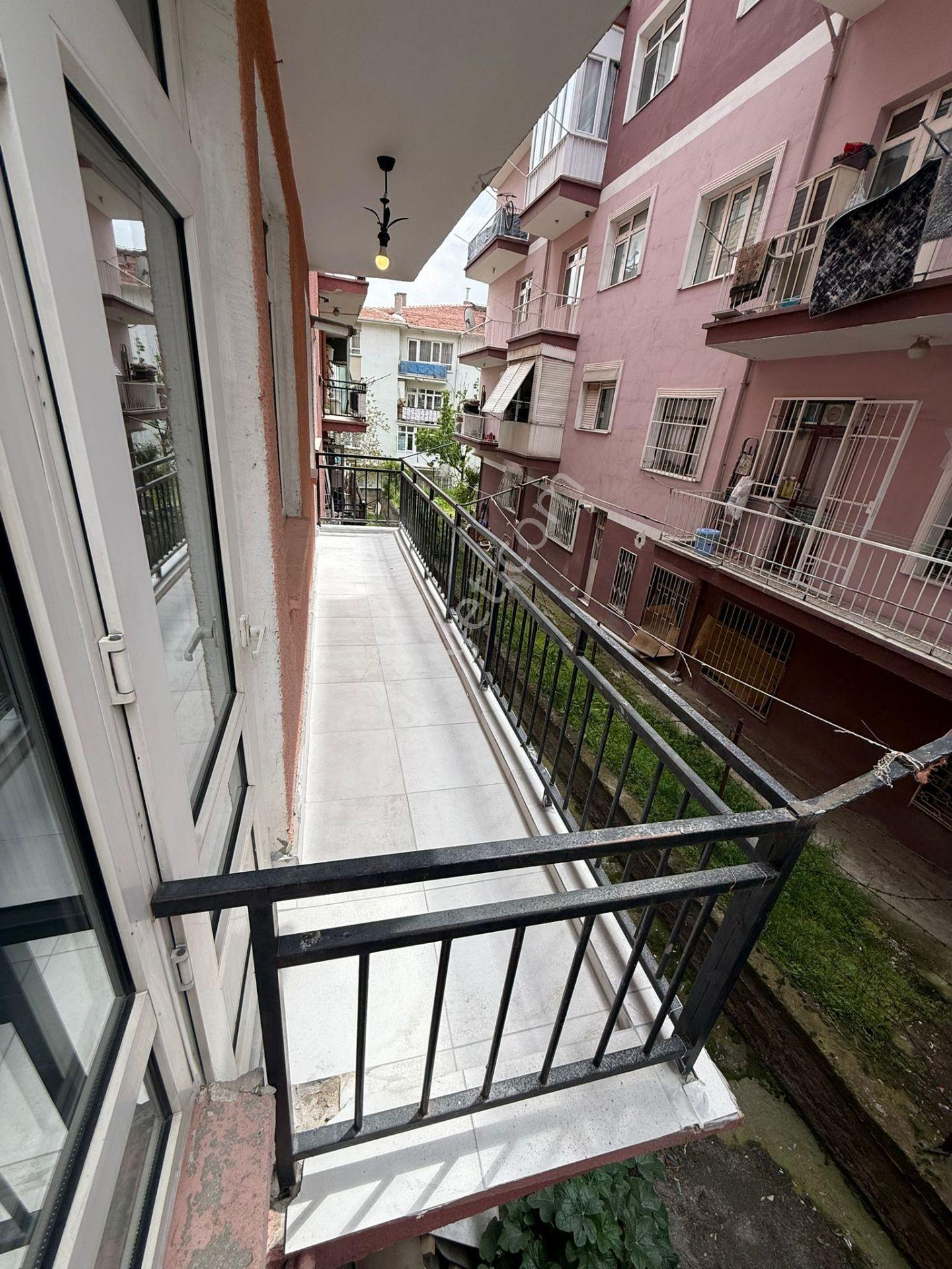 Bilgen Vatan'dan Aşıkpaşa Cadde Yakını Balkonlu Megalüks Yapılı Masrafsız Bakımlı Satılık 3+1 - Görsel 17
