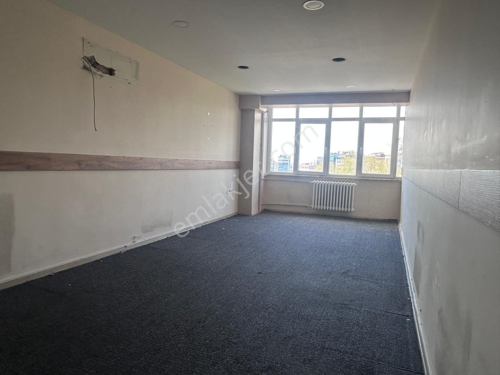 Taksim Meydanı Kiralık Ofis Katı - Görsel 5