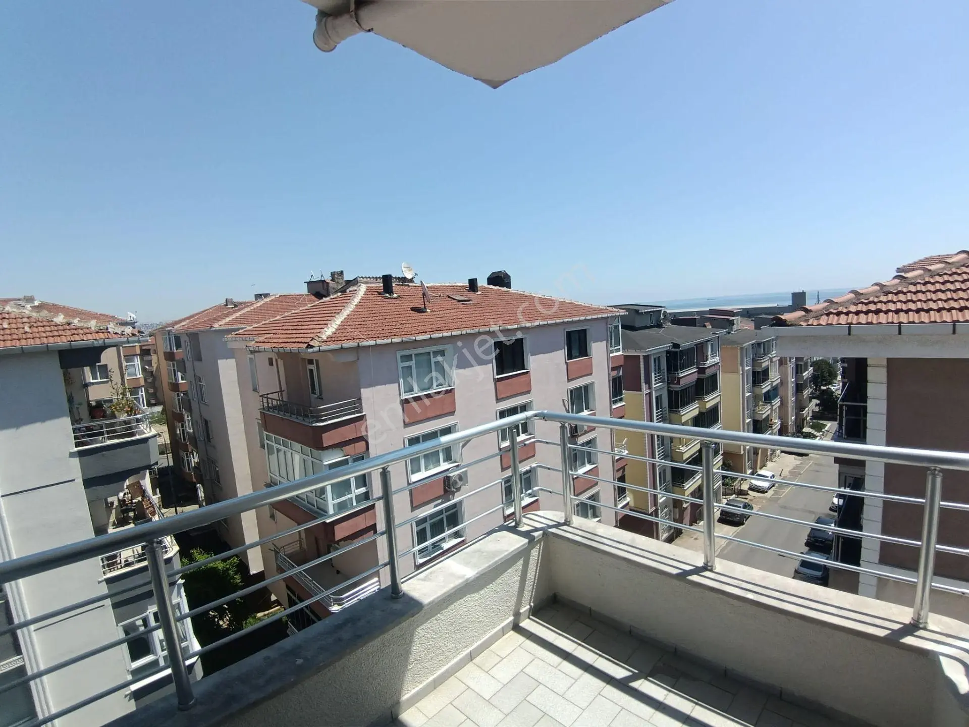 Tekirdağ Süleymanpaşa Vatan Mahallesi’nde Ana Yola Yakın, Ulaşımı Kolay 2+1 Kiralık Daire - Görsel 2