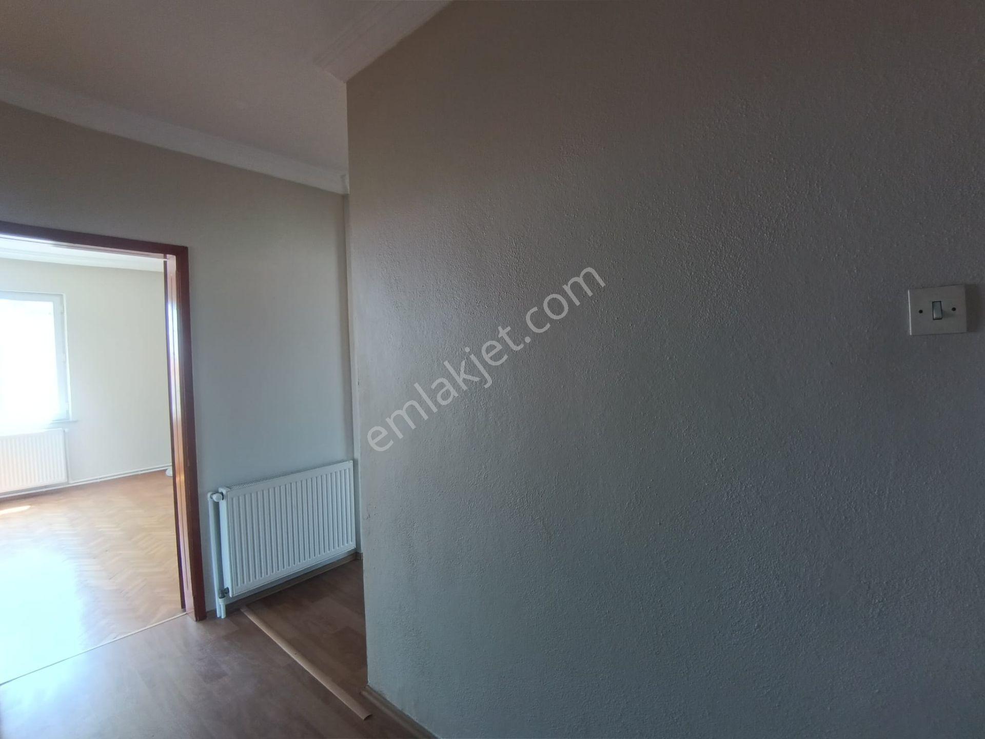 Tekirdağ Süleymanpaşa Vatan Mahallesi’nde Ana Yola Yakın, Ulaşımı Kolay 2+1 Kiralık Daire - Görsel 9