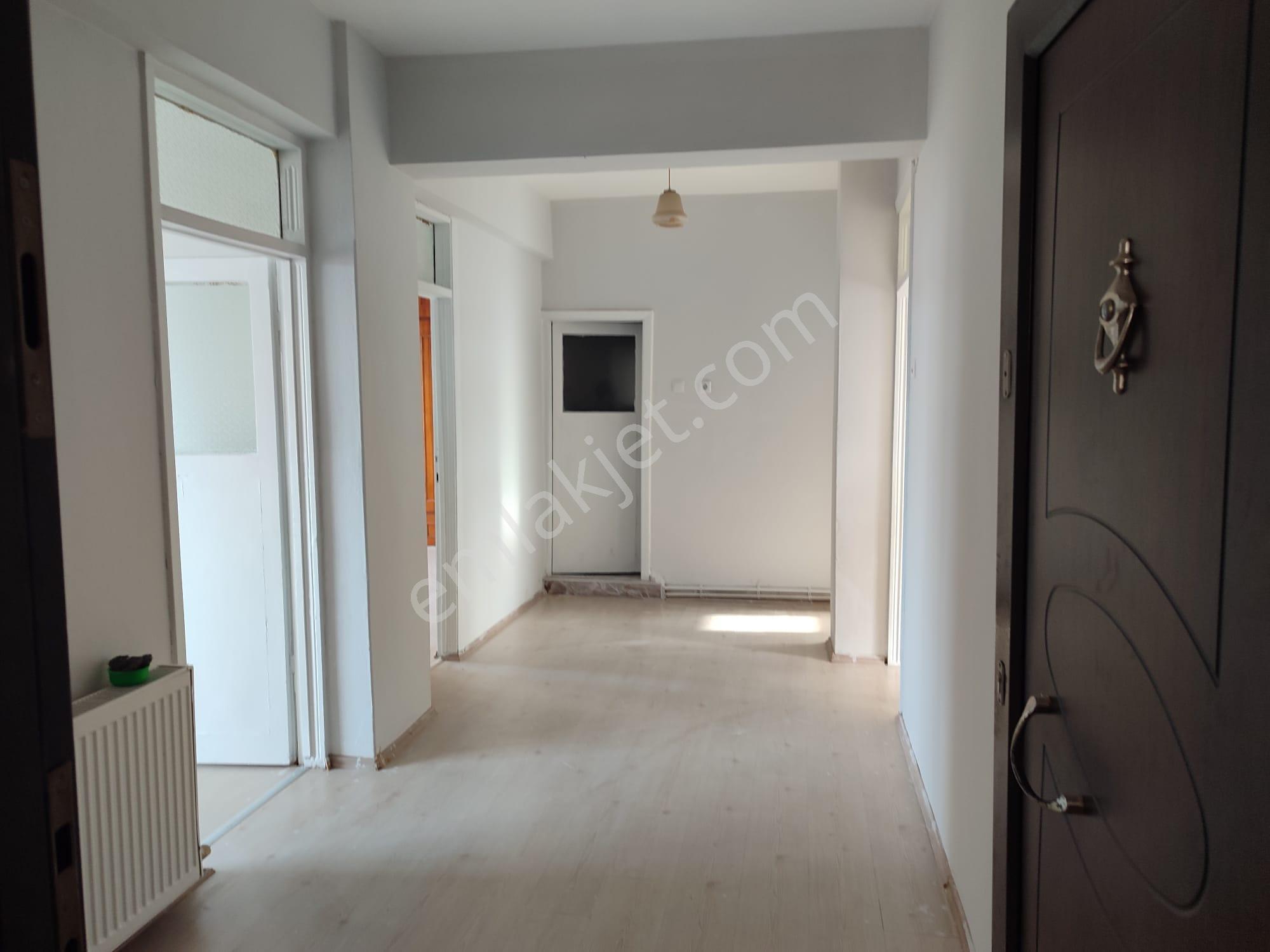 Aytaş Emlaktan İlkadım Reşadiye Mah.de Satılık 3+1 Daire - Görsel 16