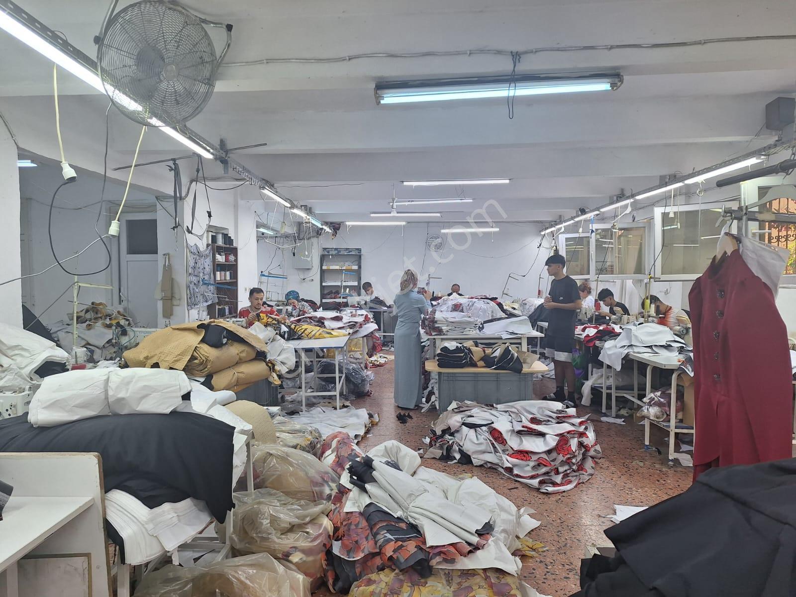 Altın Emlak Vatan'dan Beyoğlu Teşrifatçı Sokakta 100 Metrekarelik Dükkan - Görsel 6