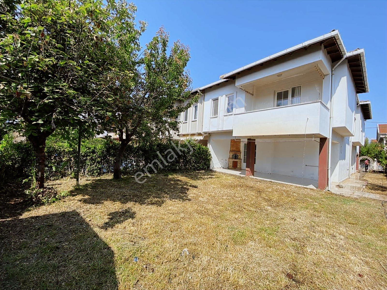 Silivri Altınorak'ta Kasım Ayına Kadar Kiralık 4+1 Yazlık Villa - Görsel 8