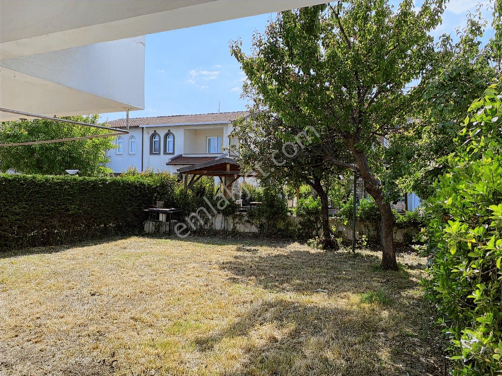 Silivri Altınorak'ta Kasım Ayına Kadar Kiralık 4+1 Yazlık Villa - Görsel 24