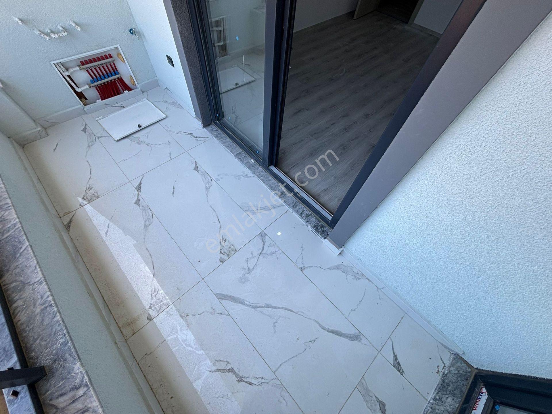 ▀▄mera Emlaktan Tuzcumurat Mh. Y. Isıtmalı 3+1 140m2 Lüks Daire - Görsel 2