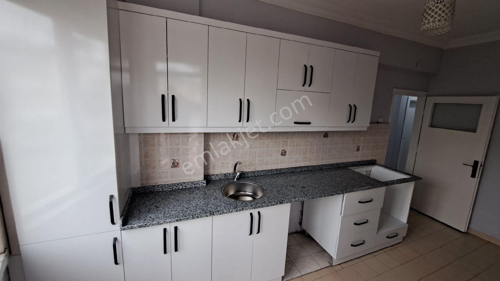 **muratpaşa/yıldız Mah**ana Cadde Üstü Katta 3+1 Satılık Daire** - Görsel 6