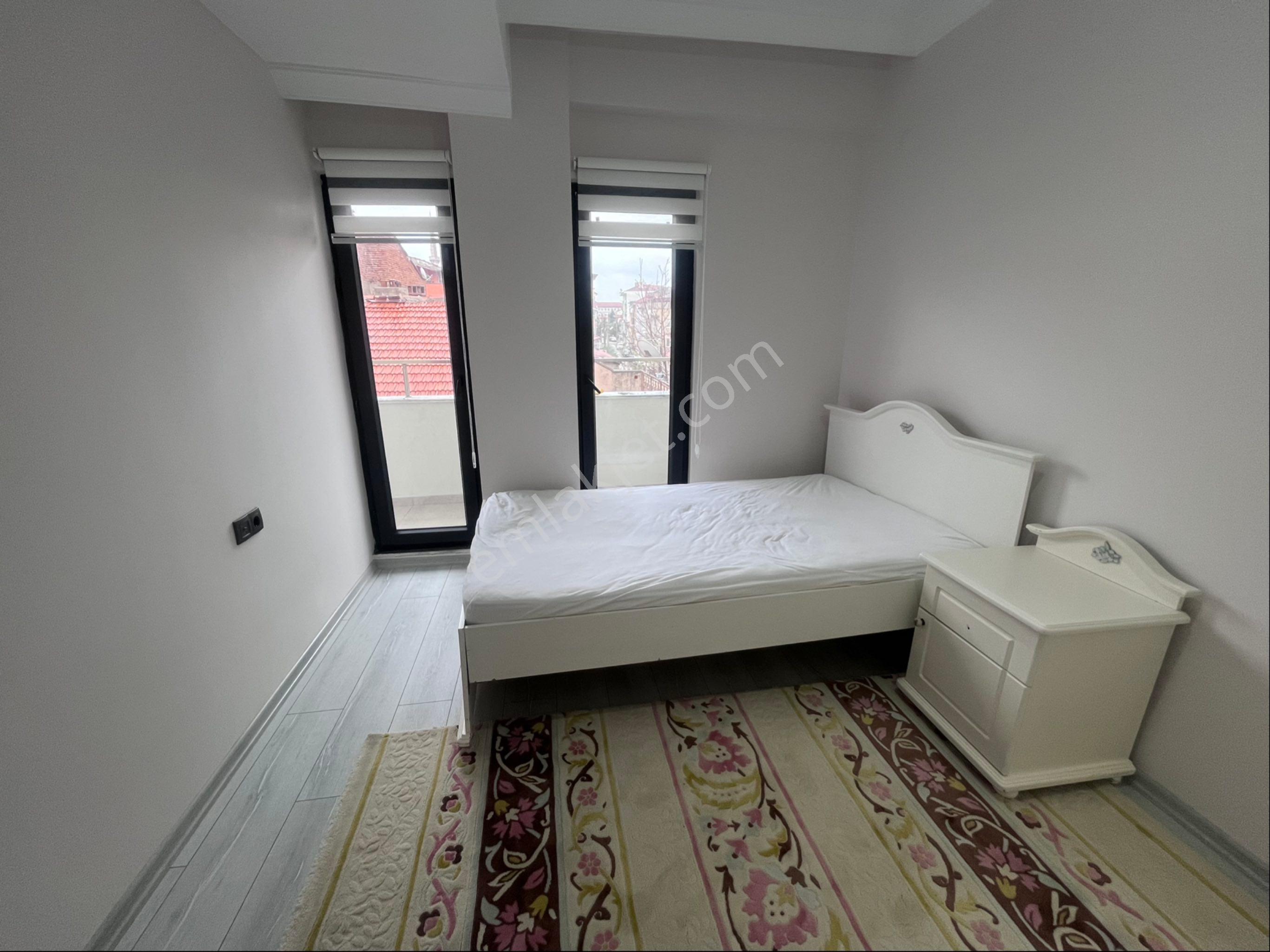 Sahibinden Eşyalı 1+1 Daire - Görsel 9