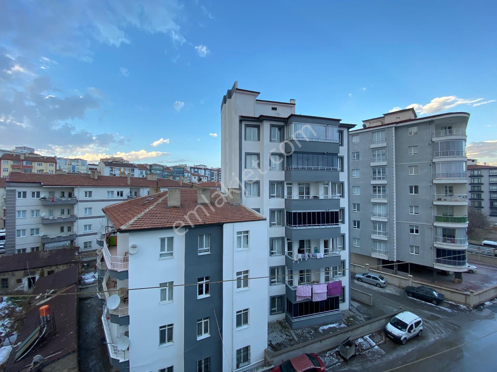 Cm Emlak Şah Süleyman Mah. İçi Yapılı Uygun Fiyat 3+1 Daire - Görsel 14