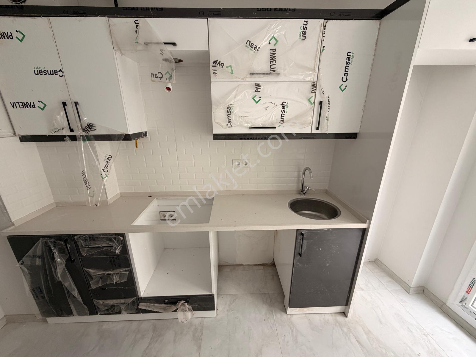 Acilll Konak Zafertepe Mah.de İzmirpark Avm Yakını 2+1 80m2 Ayrı Mutfak Arakat Asansörlü Sıfır Daire - Görsel 12