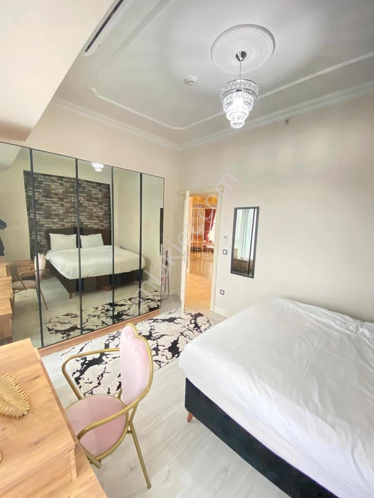 Venezia Mega 1+1 Kare Salon Eşyalı Şehir Manzaralı Kiralık Daire - Görsel 9