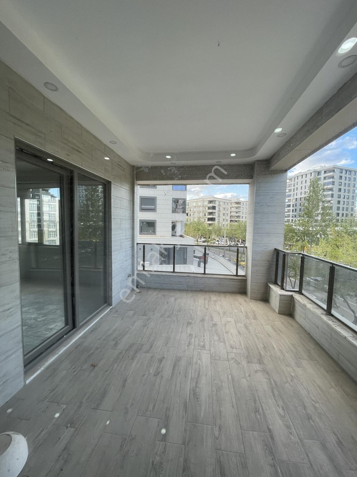 Karaköprü Diş Hastanesi Karşısı 5+1 Lüx Daire - Görsel 4