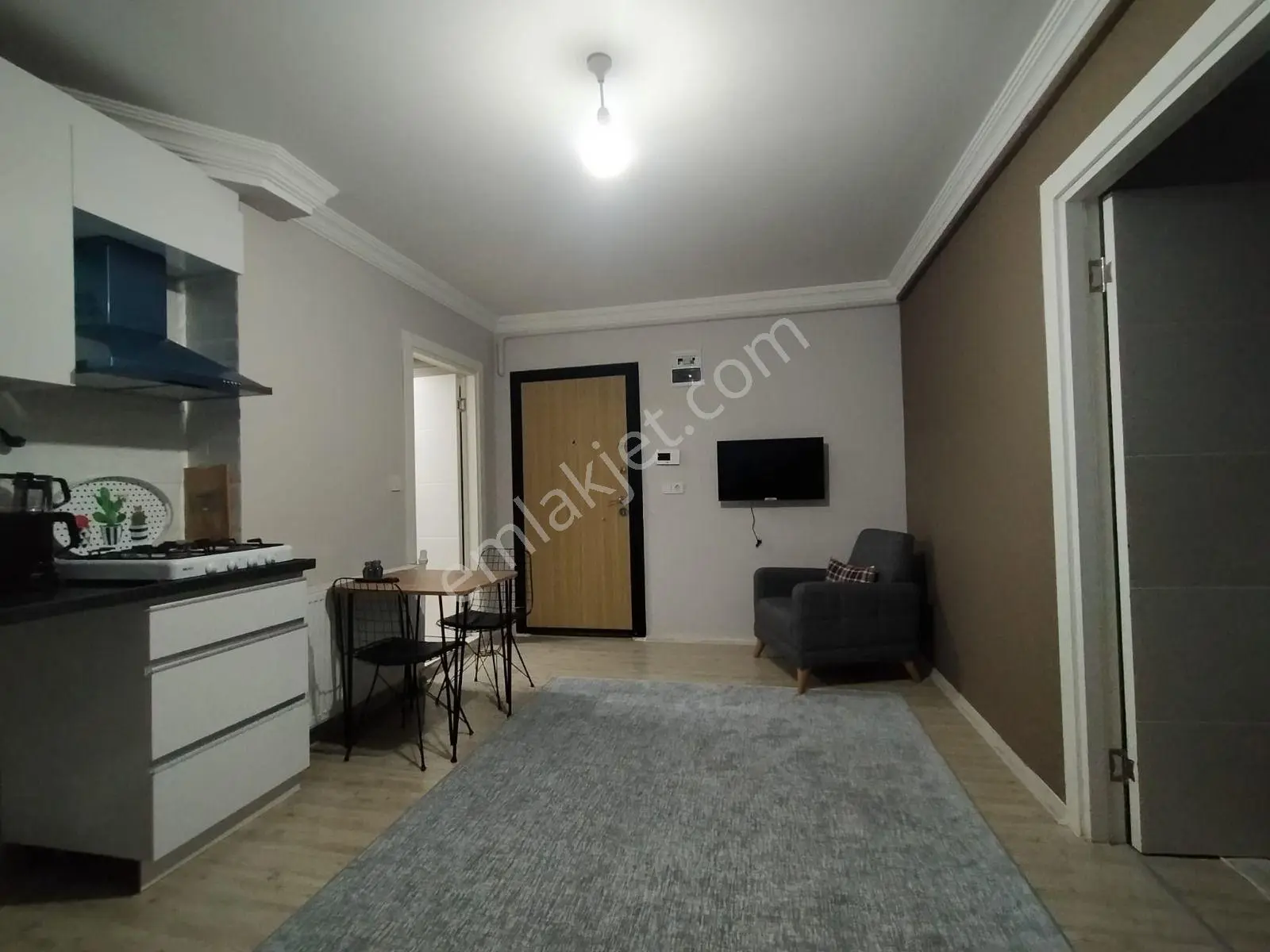Salihli Berkay Emlaktan Cumhuriyet Mah Kiralık Eşyalı 1+1 Doğalgaz Isıtmalı Daire - Görsel 2