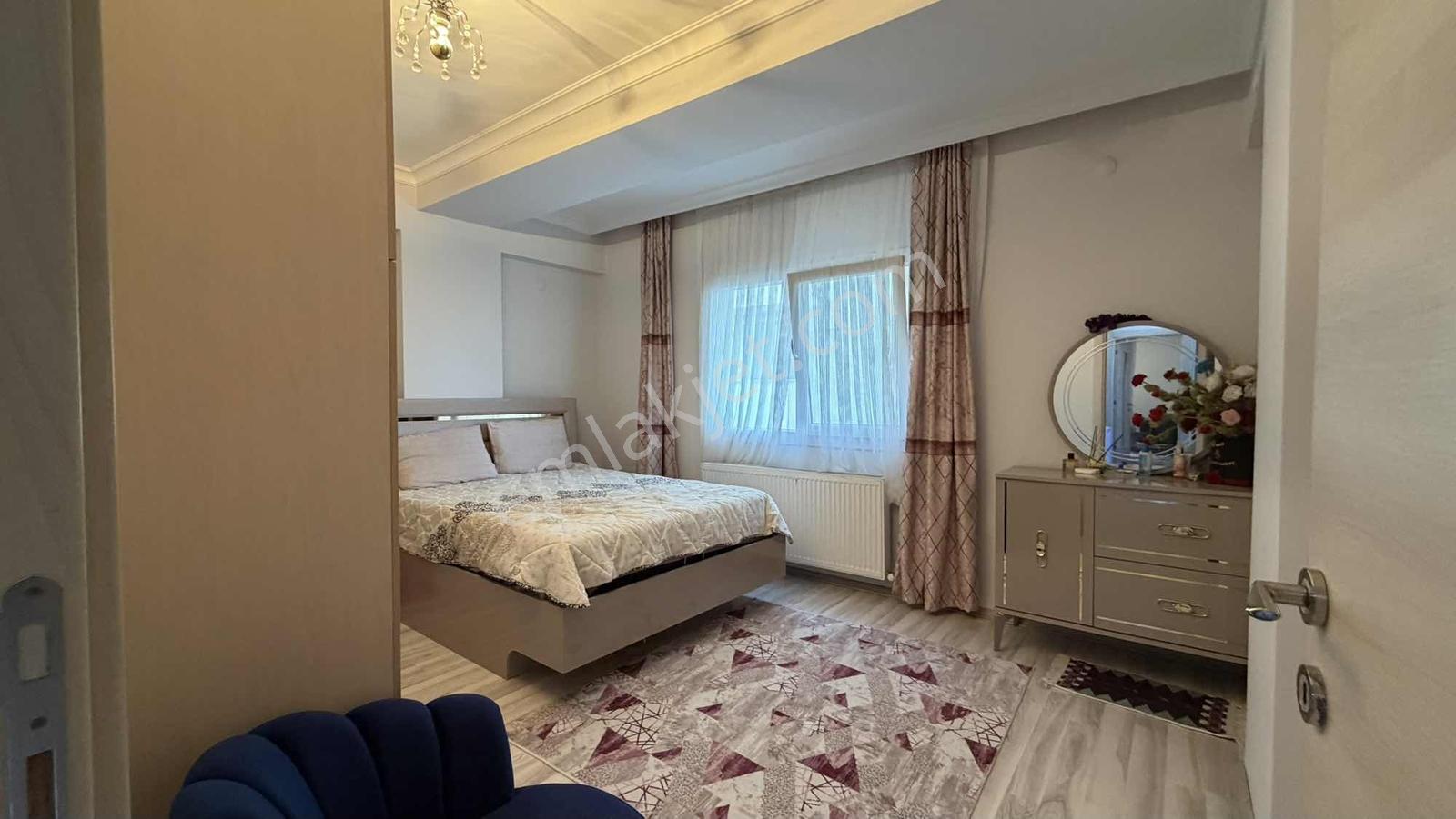 Karşıyaka Şemiklerde Satılık Daire 2+1 Kapalı Mutfak Geniş 85 Mt - Görsel 10