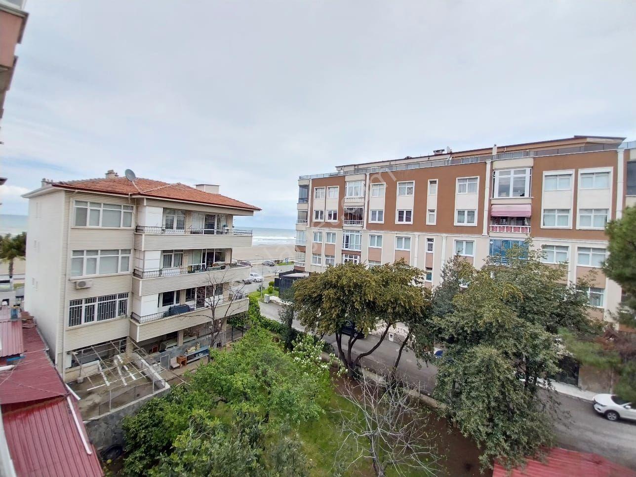 Yıldız Gayrimenkul'den Denizevleri Sahili'nde Ara Kat Geniş Asansörlü 3+1