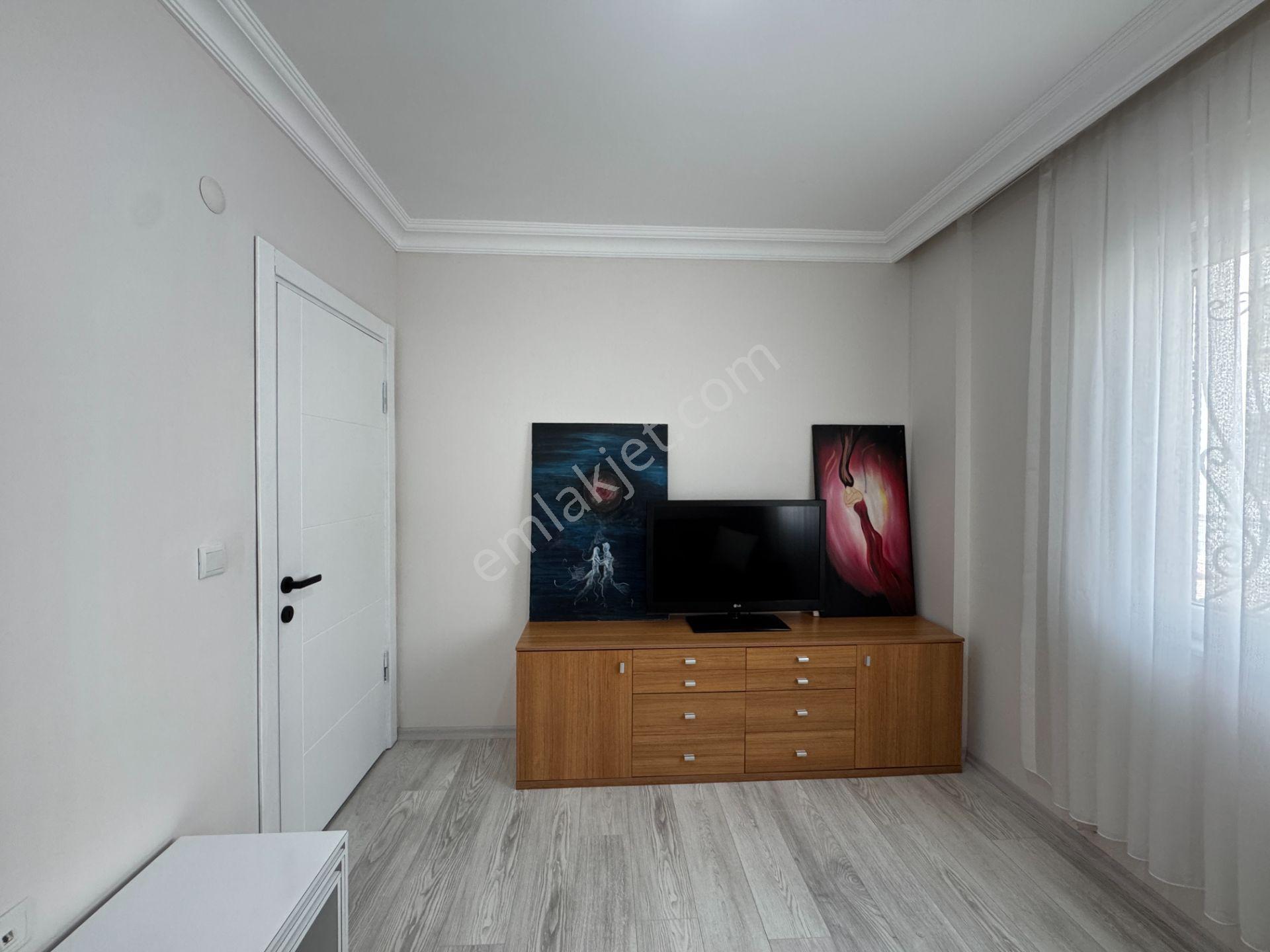 Kızıltoprak Okul Karşısı İçi Yapılı Fırsat 2+1 Daire - Görsel 16