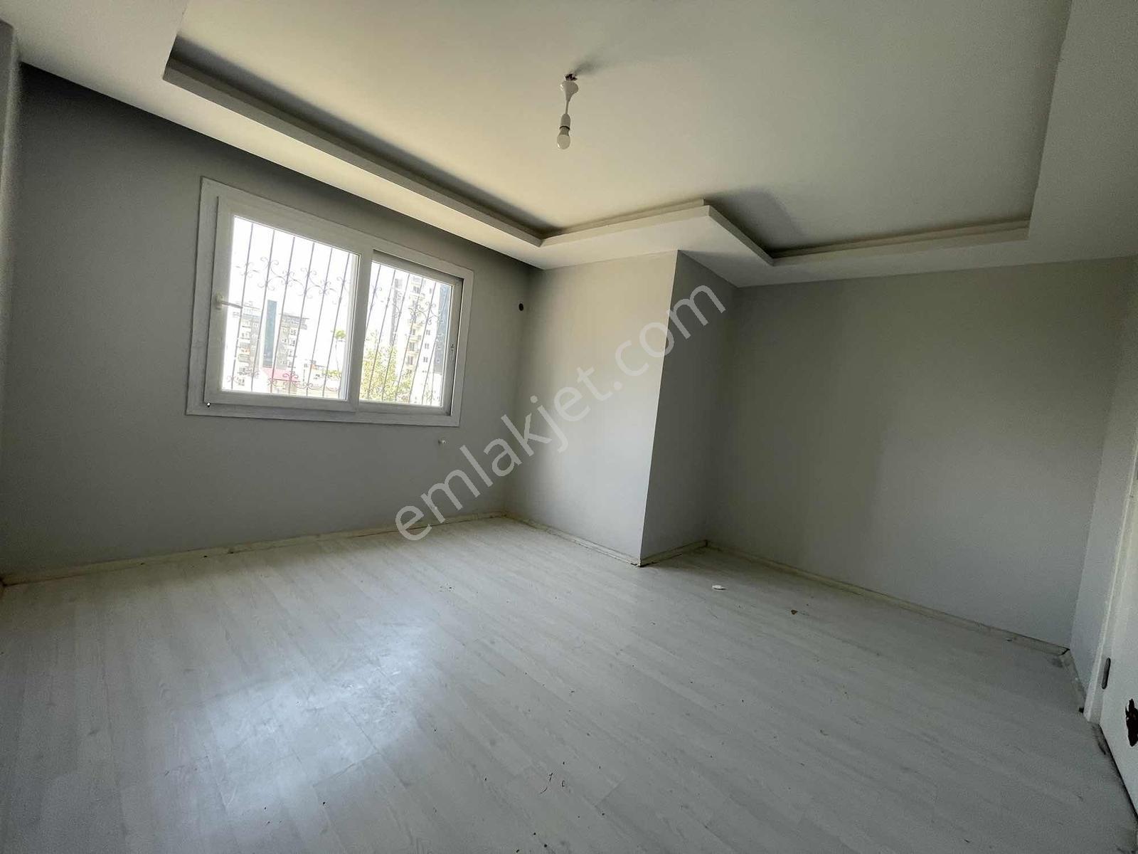 Yeşiltepe`de~2+1~az~katlı~caddeye~yakın~cazip~site~içerisi~daire - Görsel 14