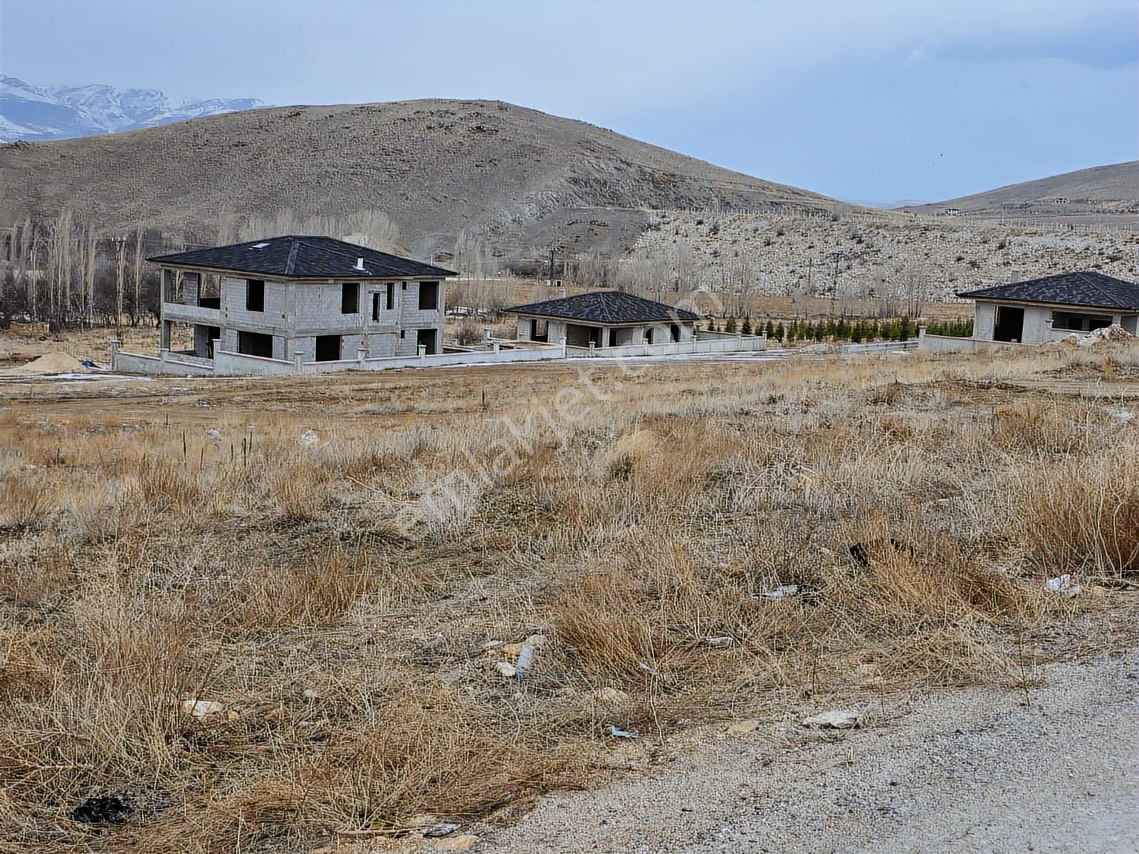 Gümüşler Eski Mah. Baraj Yolu 409 M2 Satılık Arsa