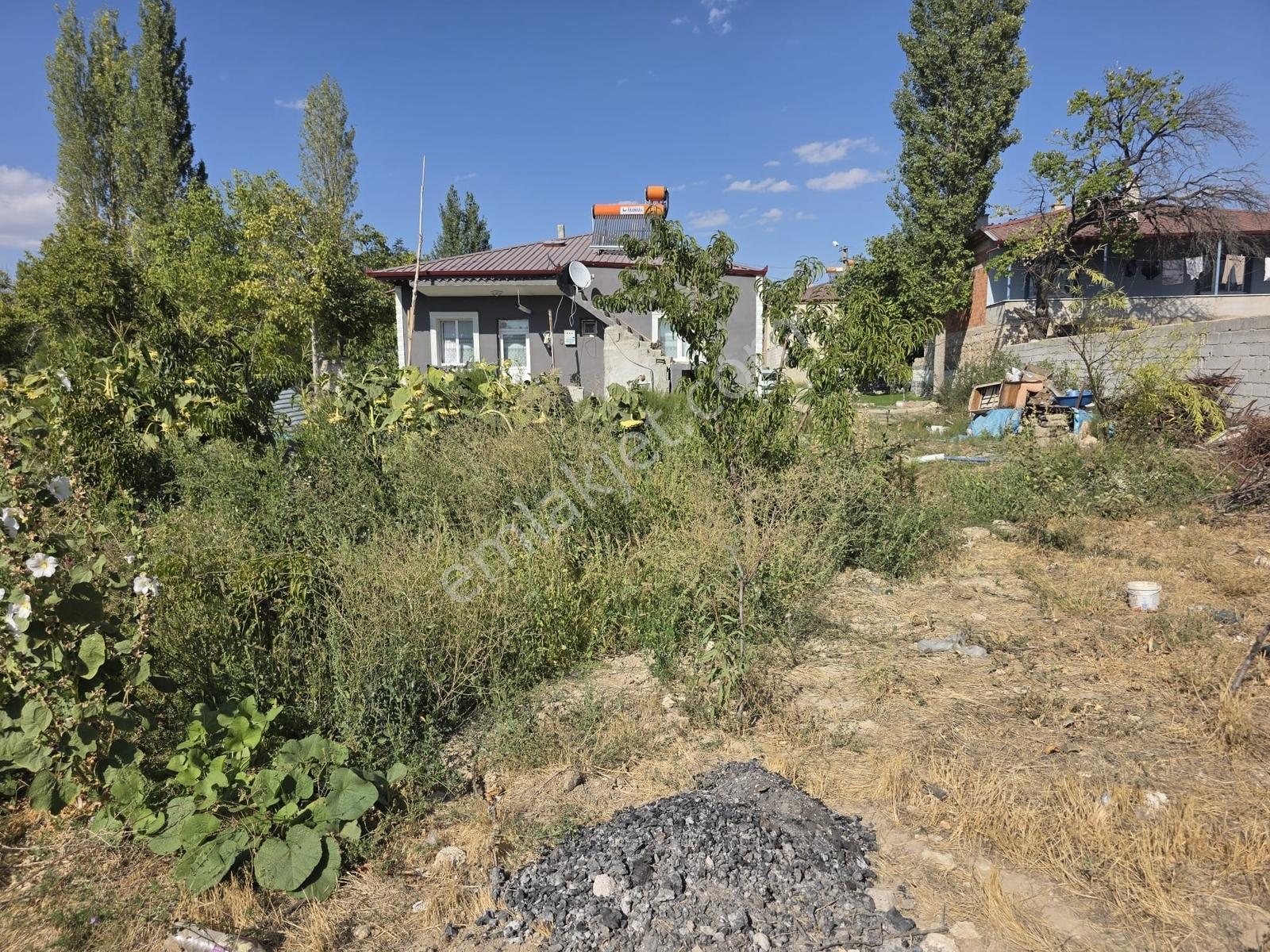 Sazlıca Aşağı Mah. 811 M2 Arsa İçinde 2+1 Ev Satılık - Görsel 24
