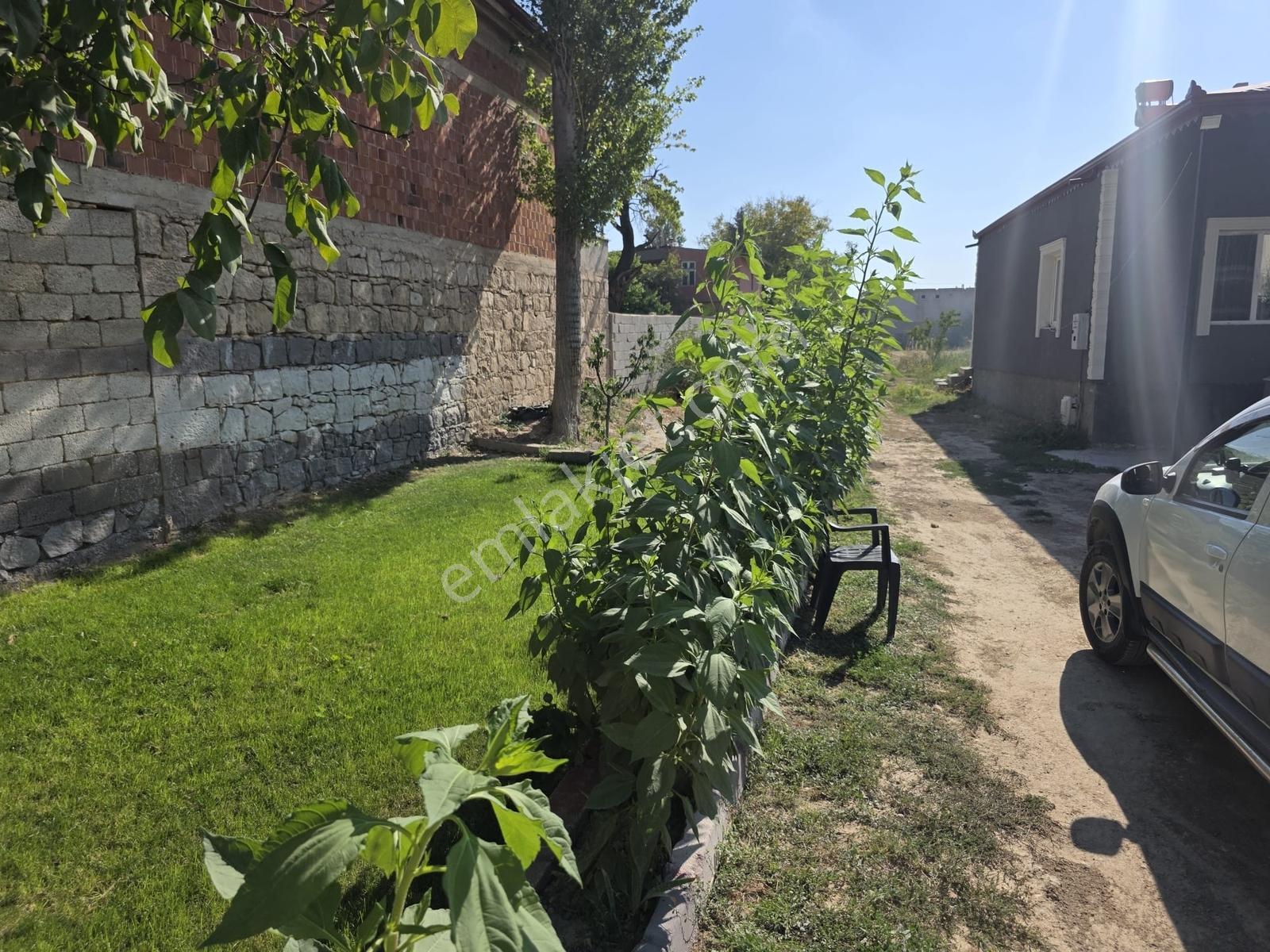 Sazlıca Aşağı Mah. 811 M2 Arsa İçinde 2+1 Ev Satılık - Görsel 20