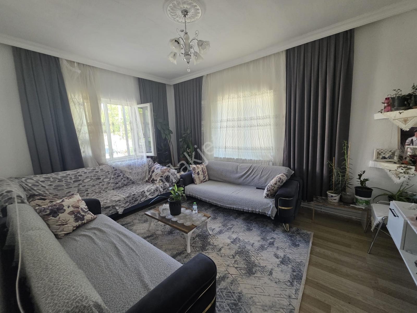 Sazlıca Aşağı Mah. 811 M2 Arsa İçinde 2+1 Ev Satılık - Görsel 25