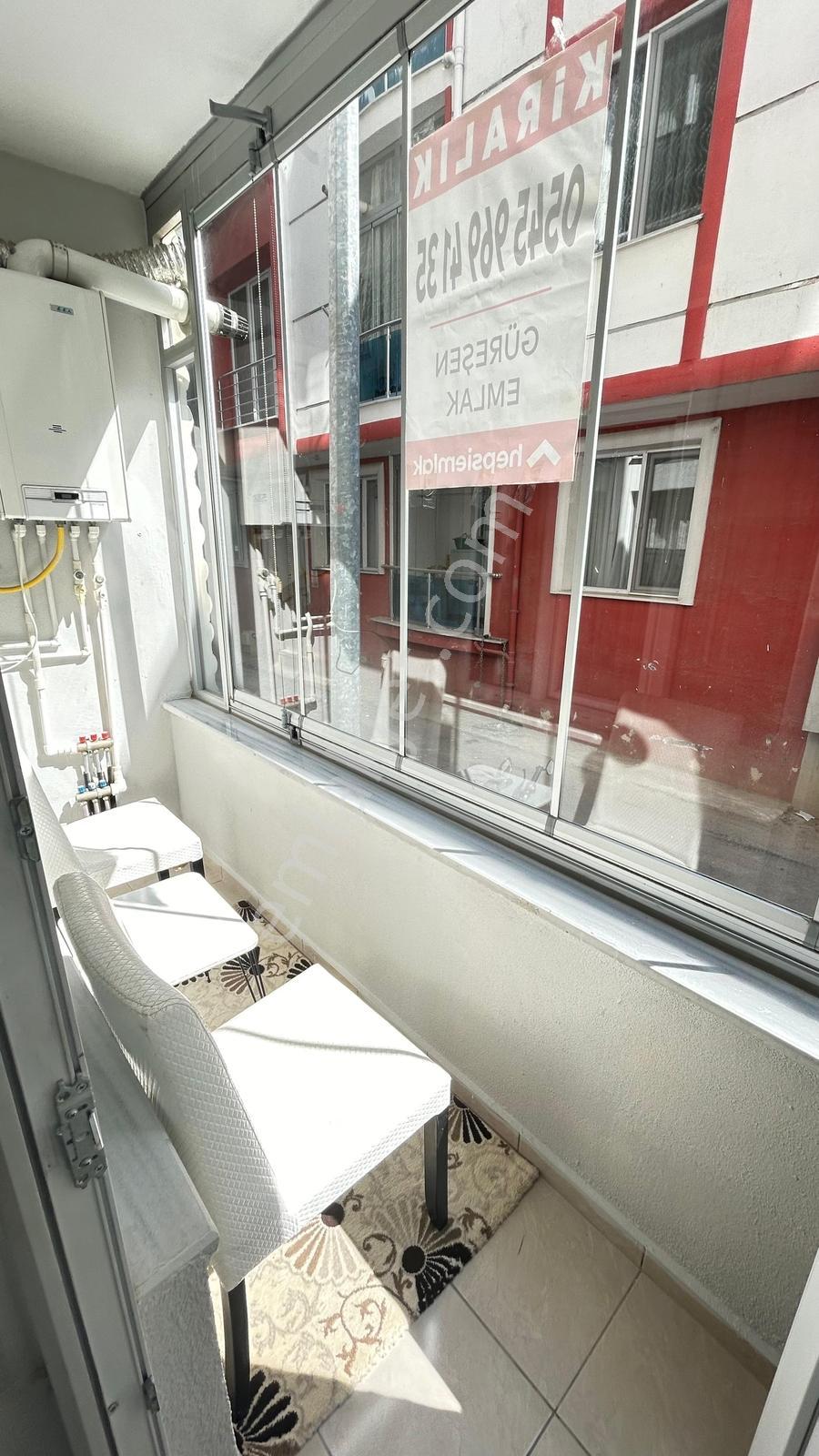 Abdurrahman'da Kapalı Balkonlu Full Eşyalı 1+1 Kiralık Daire - Görsel 11