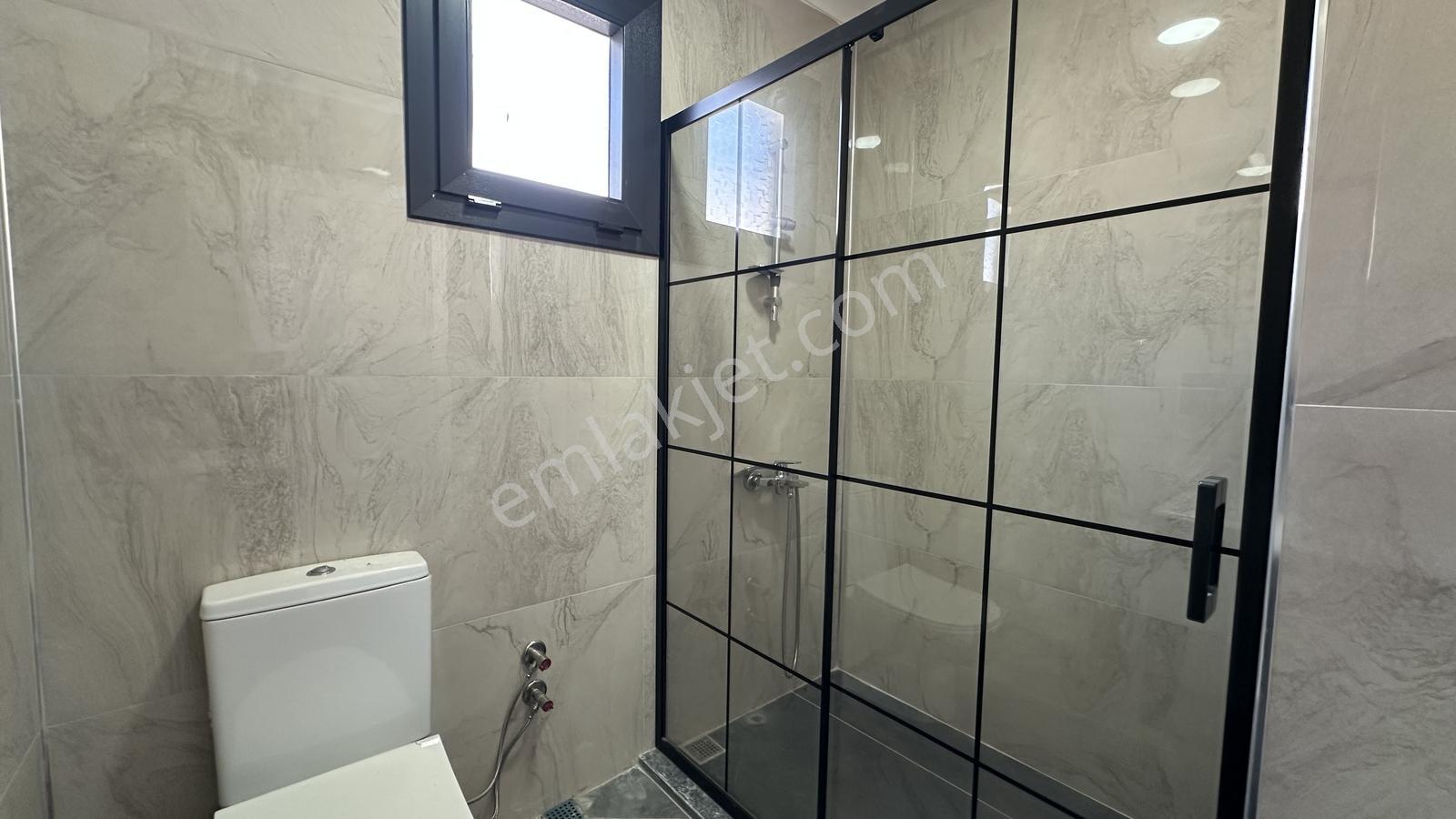 Ayvalık Altınovada Denize 250 Metre 3+1 Bahçeli Satılık Villa - Görsel 17