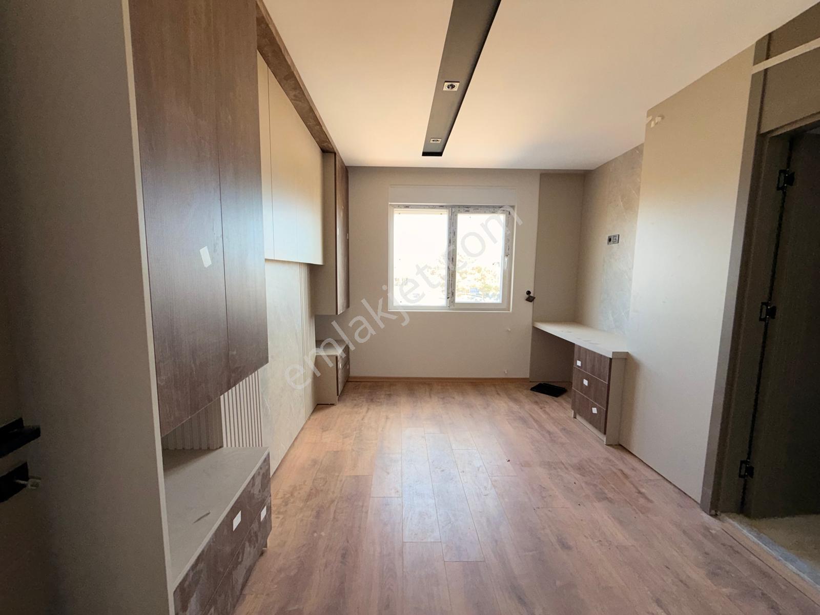 Özel Mobilyalar İle Donatılmış 2+1 Ultra Lüks Ebeveyn Banyolu... - Görsel 9