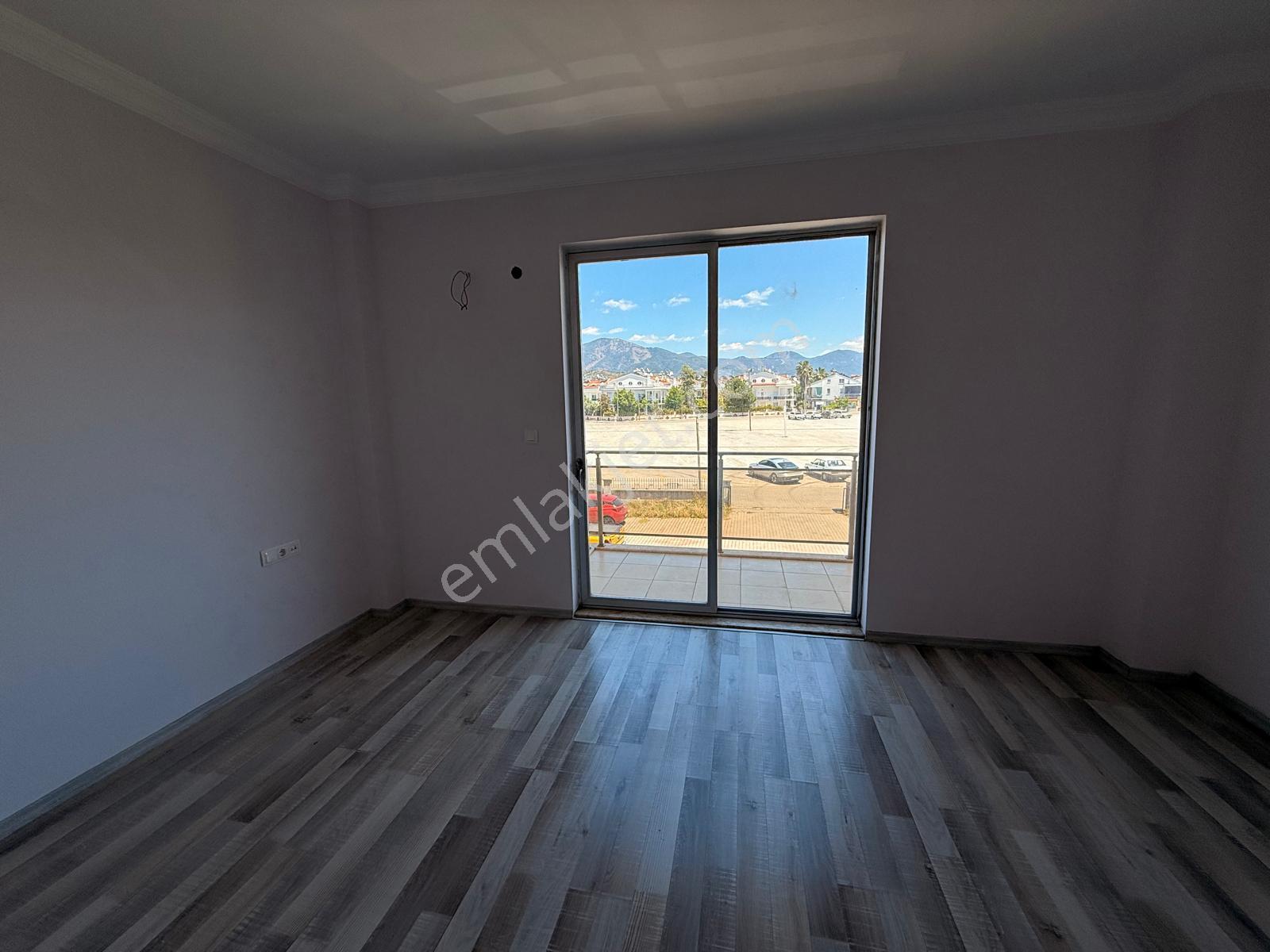 Stop’tan Foça Yerguzlar Caddesi Üzeri Kiralık İşyeri - Görsel 11