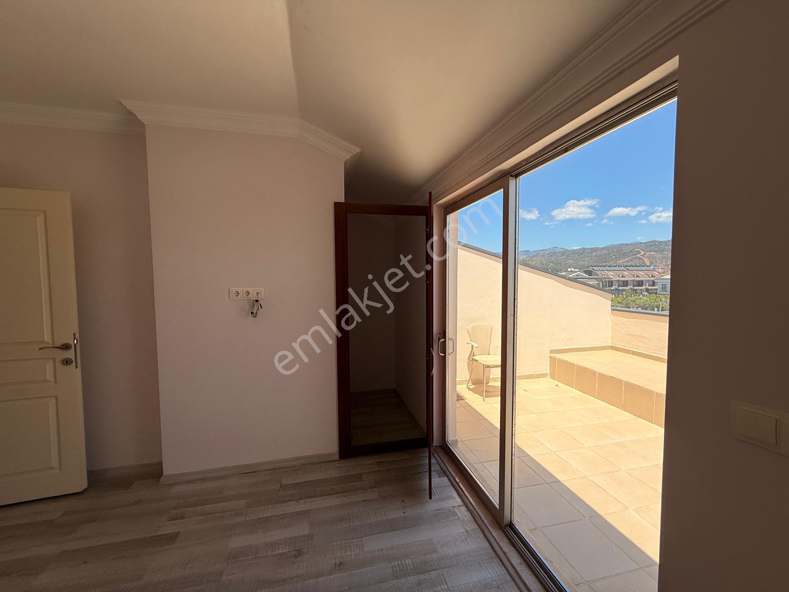 Stop’tan Foça Yerguzlar Caddesi Üzeri Kiralık İşyeri - Görsel 6