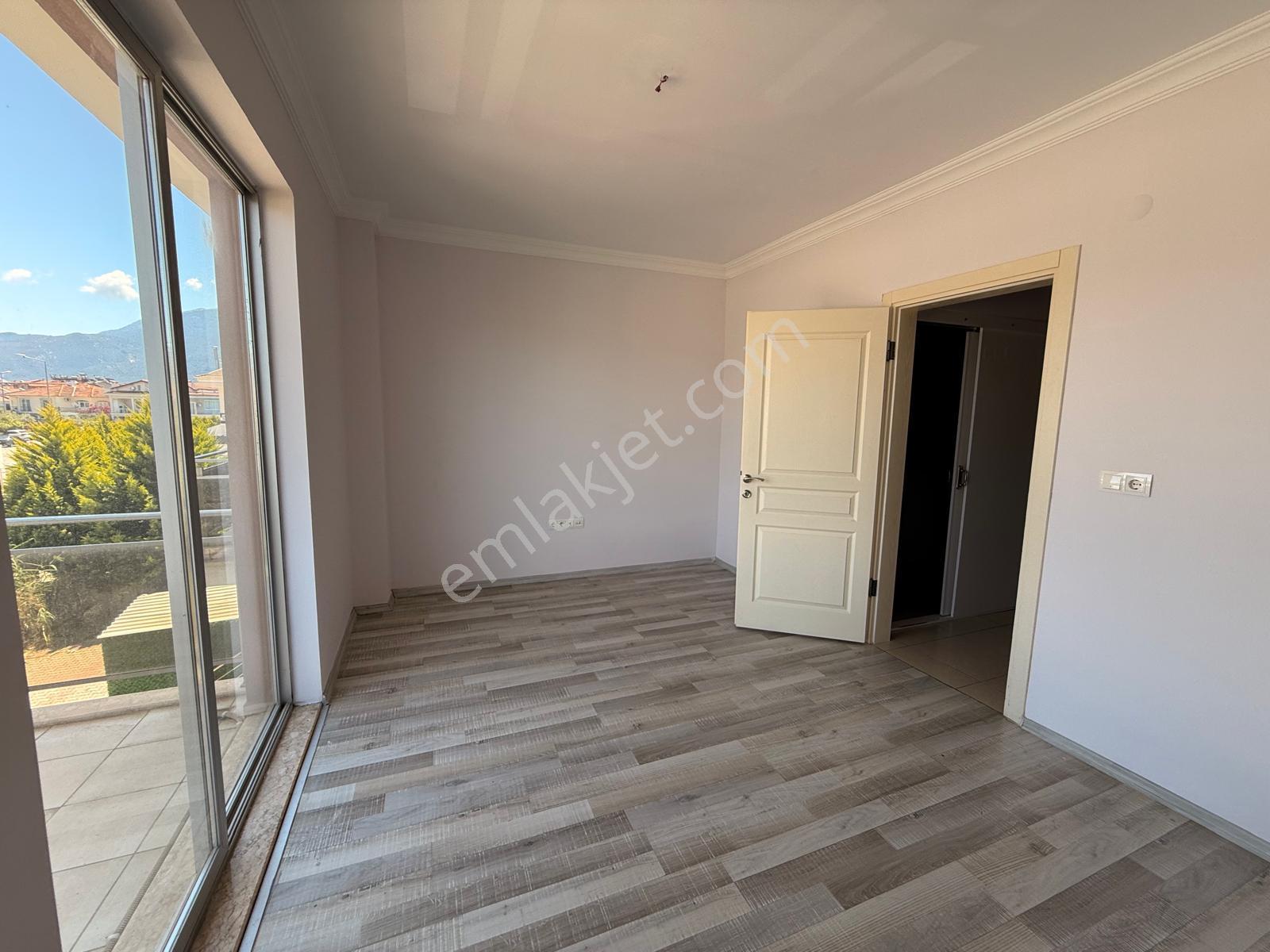 Stop’tan Foça Yerguzlar Caddesi Üzeri Kiralık İşyeri - Görsel 12