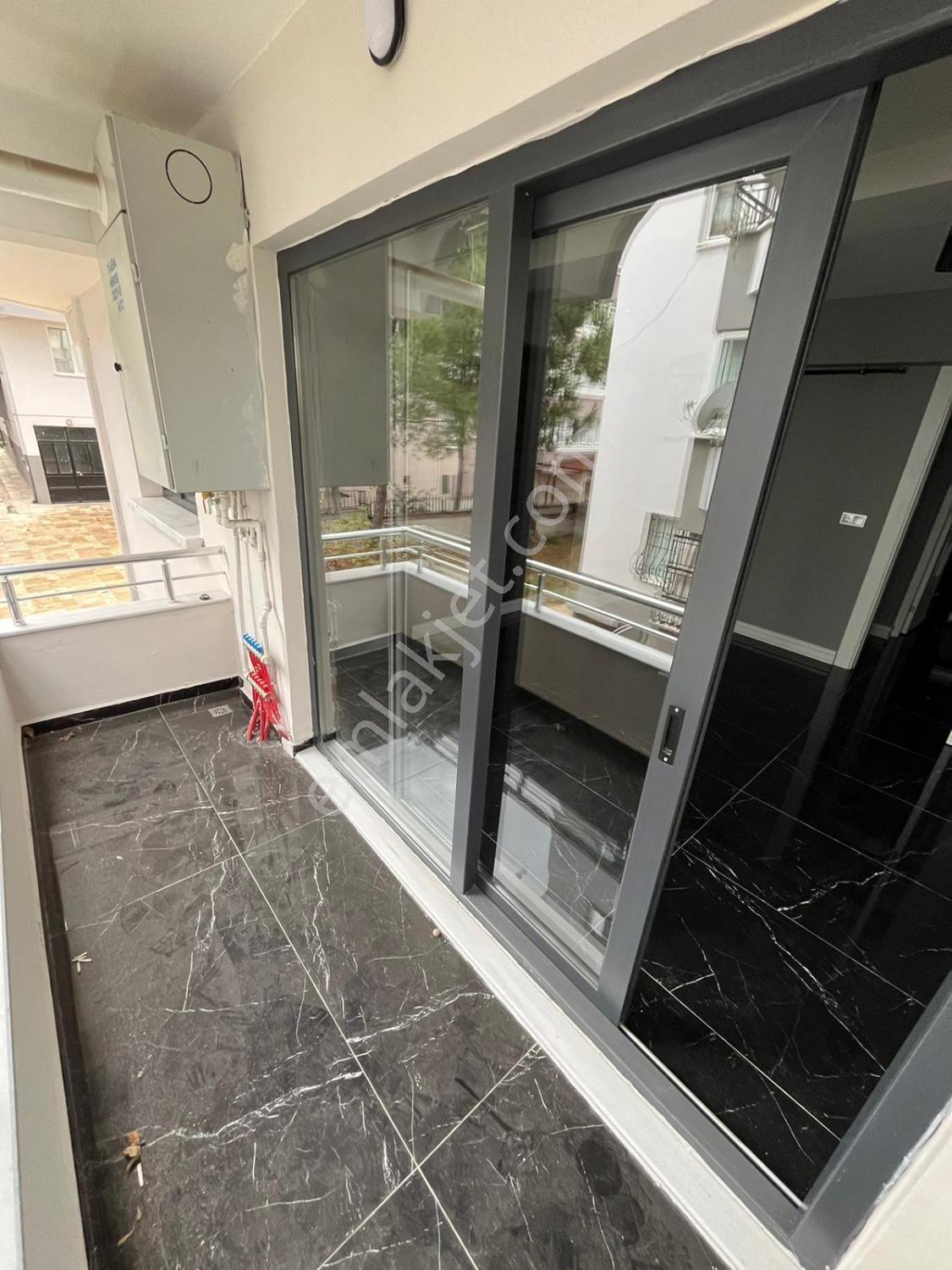Remax Model Den Kınıklı Da 3+1 İçi Full Yenilenmiş Kiralık Daire - Görsel 6