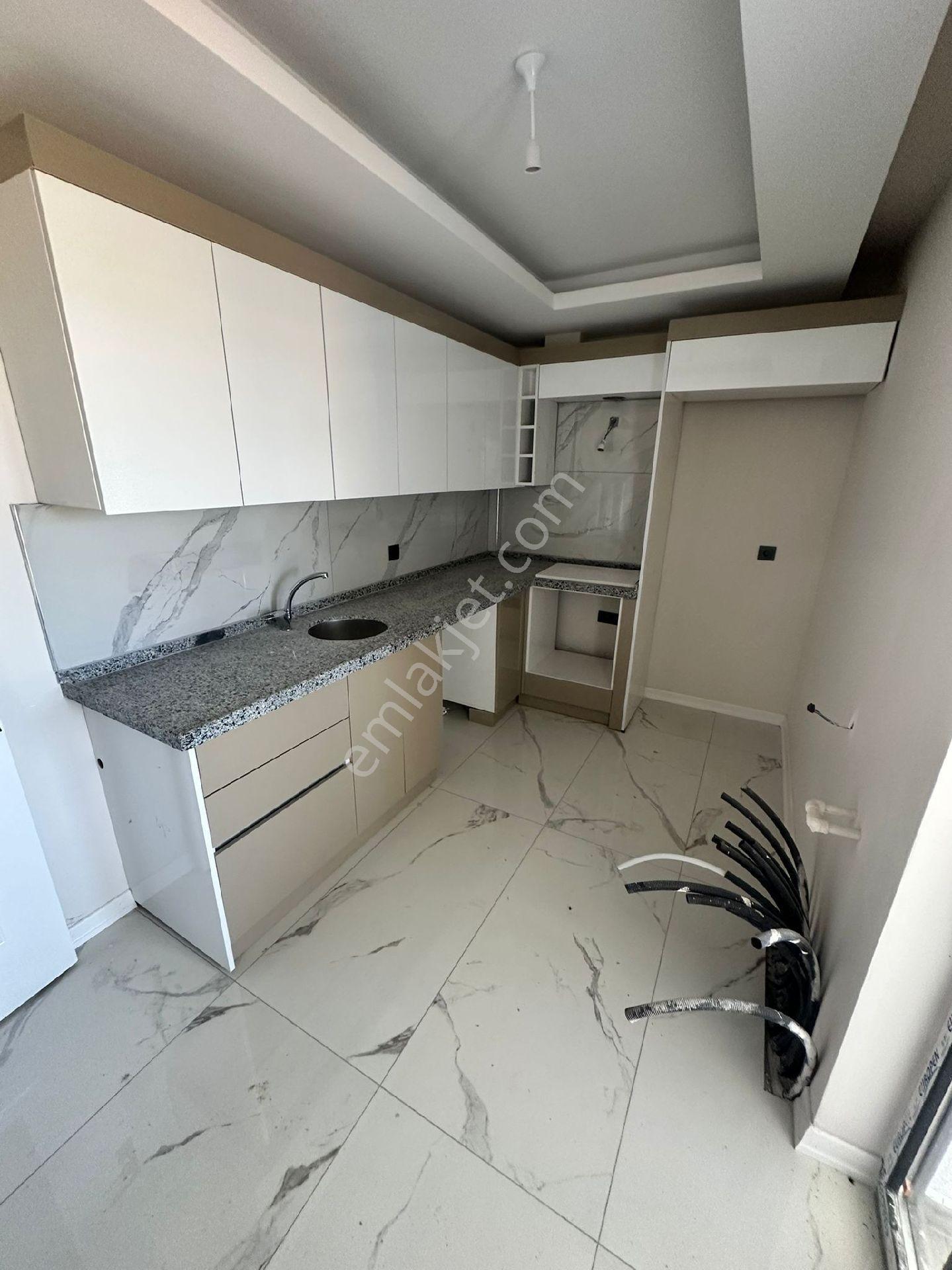 Yenikent'te Satılık 3+1 Ebeveyn Banyolu Daire - Görsel 23