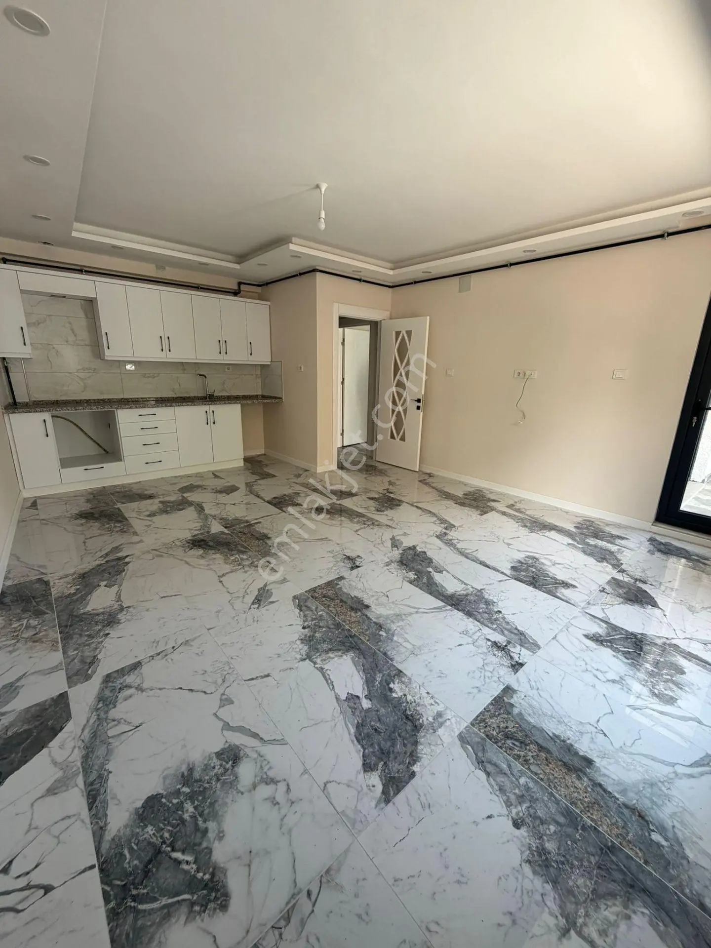 🏡 Tetik Emlak’tan Cumhuriyet Mahallesi’nde Kiralık 1+1 Daire! - Görsel 3