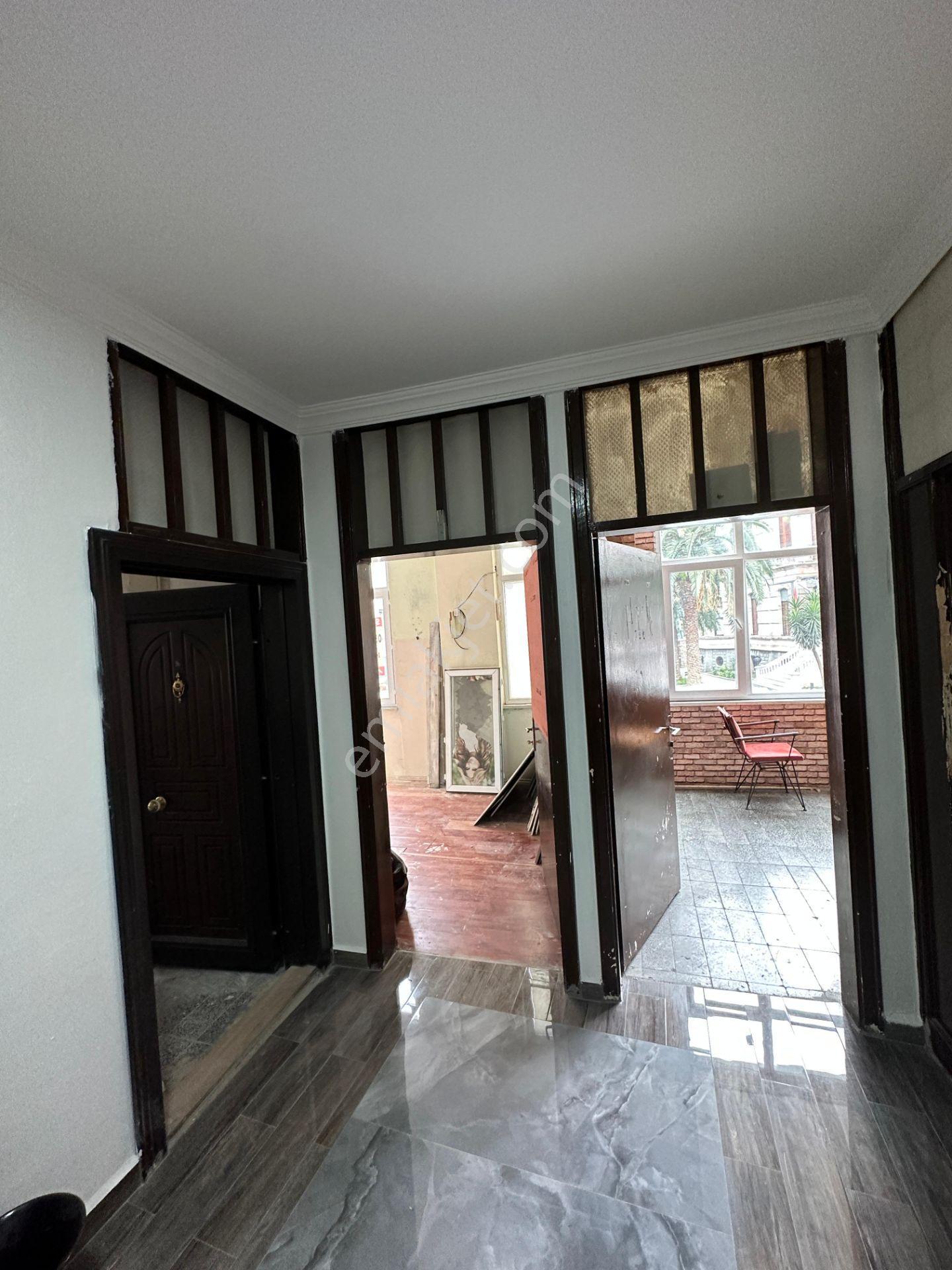 Trabzon Meydan Uzun Sokak Ta Satılık Ofis - Görsel 7