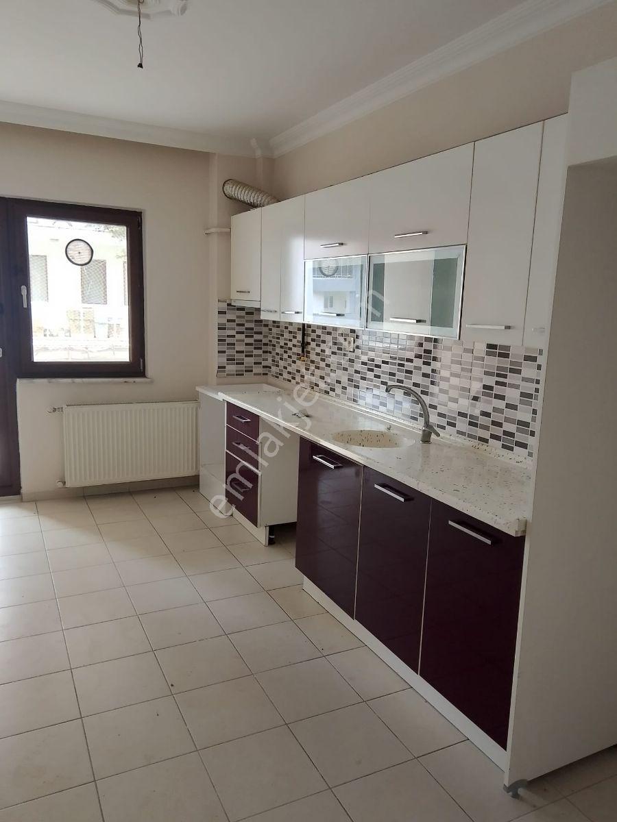 Yeni Mahallede 1.kat Site İçinde 145 M2 Asansörlü Kiralık Daire - Görsel 19