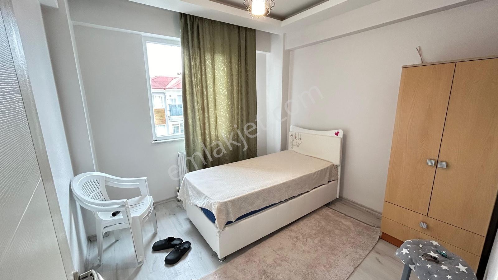 Yunanistan Konsolosluğu Yakını Balkonlu Eşyalı 1+1 Kiralık Daire - Görsel 4
