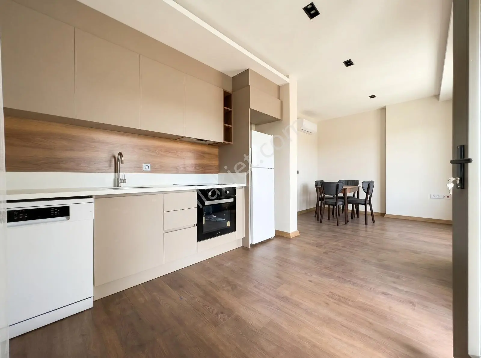 Uğur Kurtulmuş'tan Eşyalı Kiralık2+1 Daire - Görsel 5