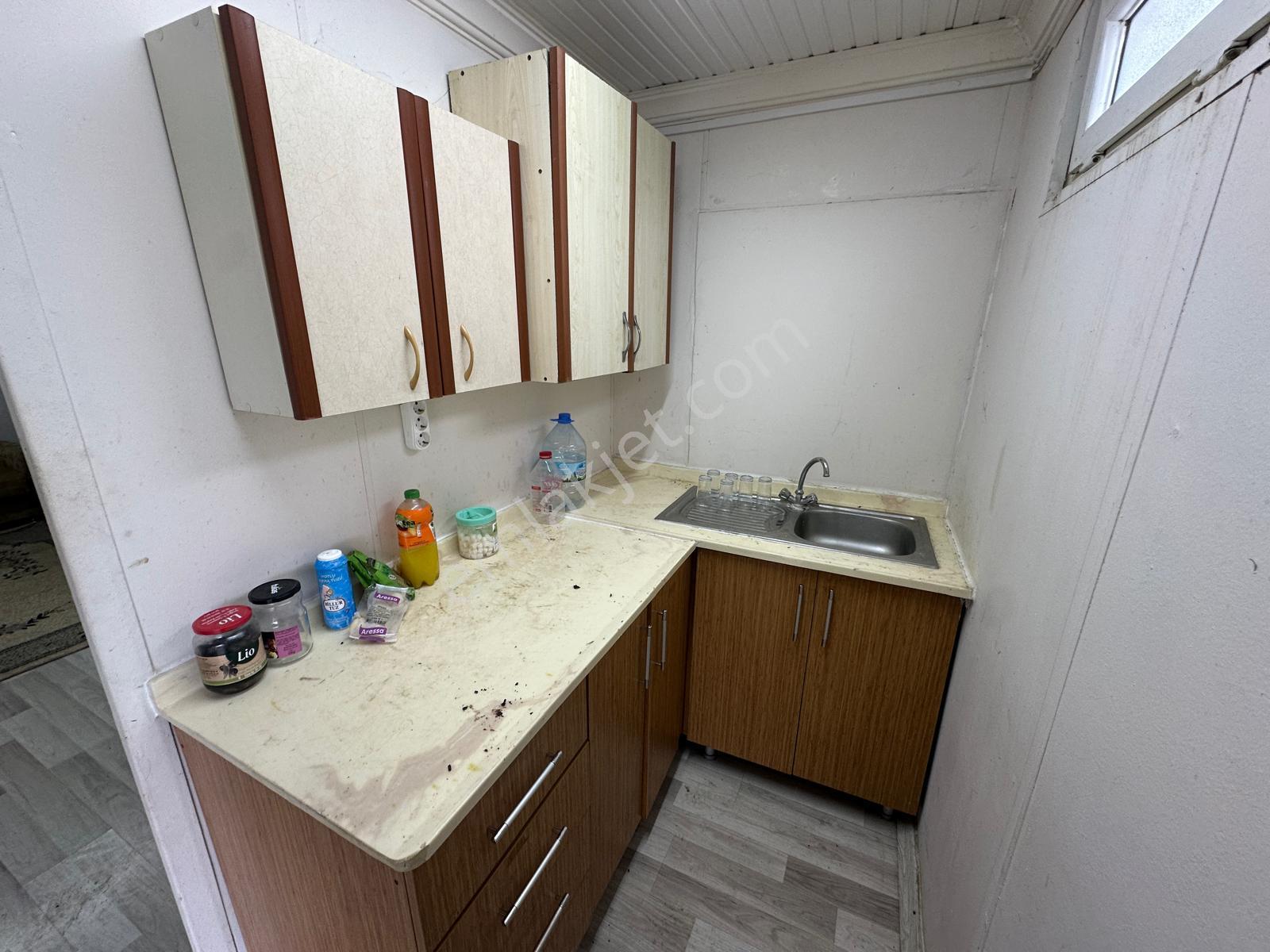 Akmandan 170 M2 Arsa, Elektrik+su+bahçe+konteynır Ev - Görsel 16