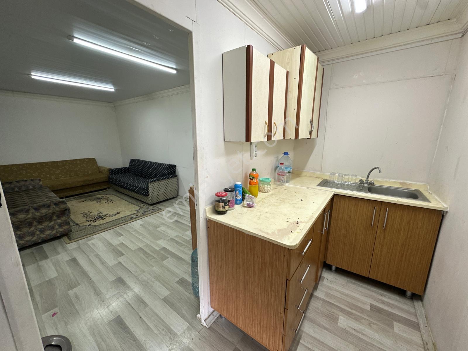 Akmandan 170 M2 Arsa, Elektrik+su+bahçe+konteynır Ev - Görsel 15