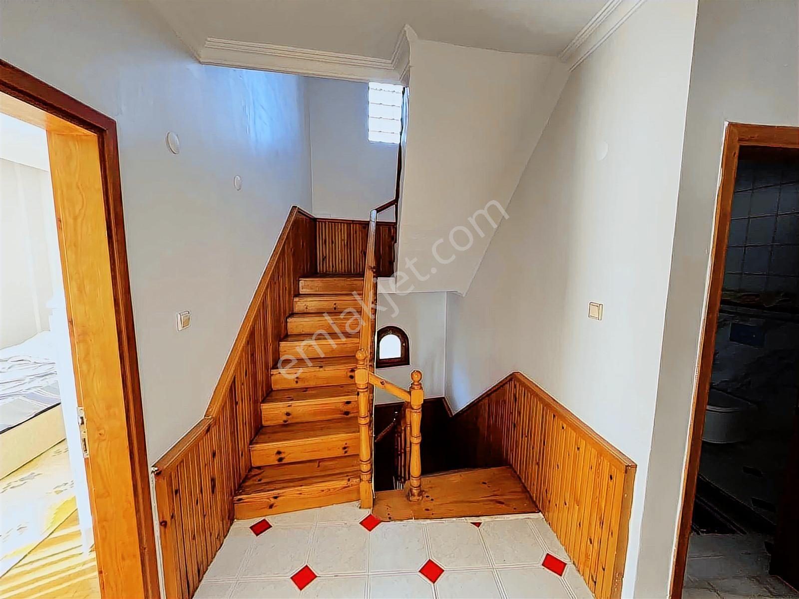 Silivri Kavaklı Bölgesinde Satılık Geniş Bahçeli Triplex Villa - Görsel 26