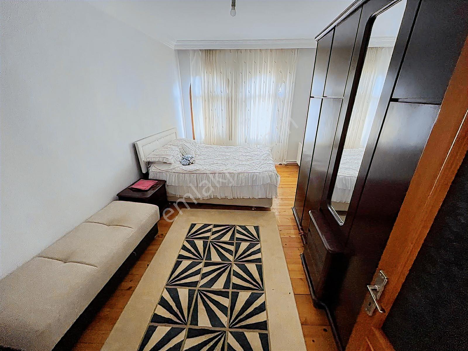 Silivri Kavaklı Bölgesinde Satılık Geniş Bahçeli Triplex Villa - Görsel 23