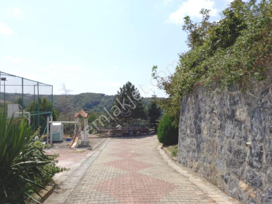 Çavuşbaşı Yavuselimde 300 M Sitede Triblex Villa - Görsel 13