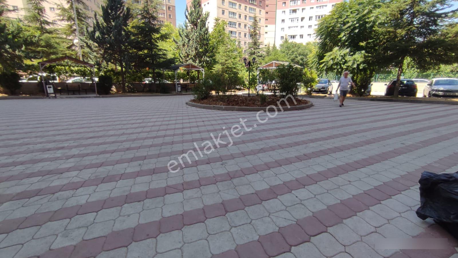 Çankaya İşçi Blokları Mah. Çok Katlılarda Satılık 2+1 Daire - Görsel 26