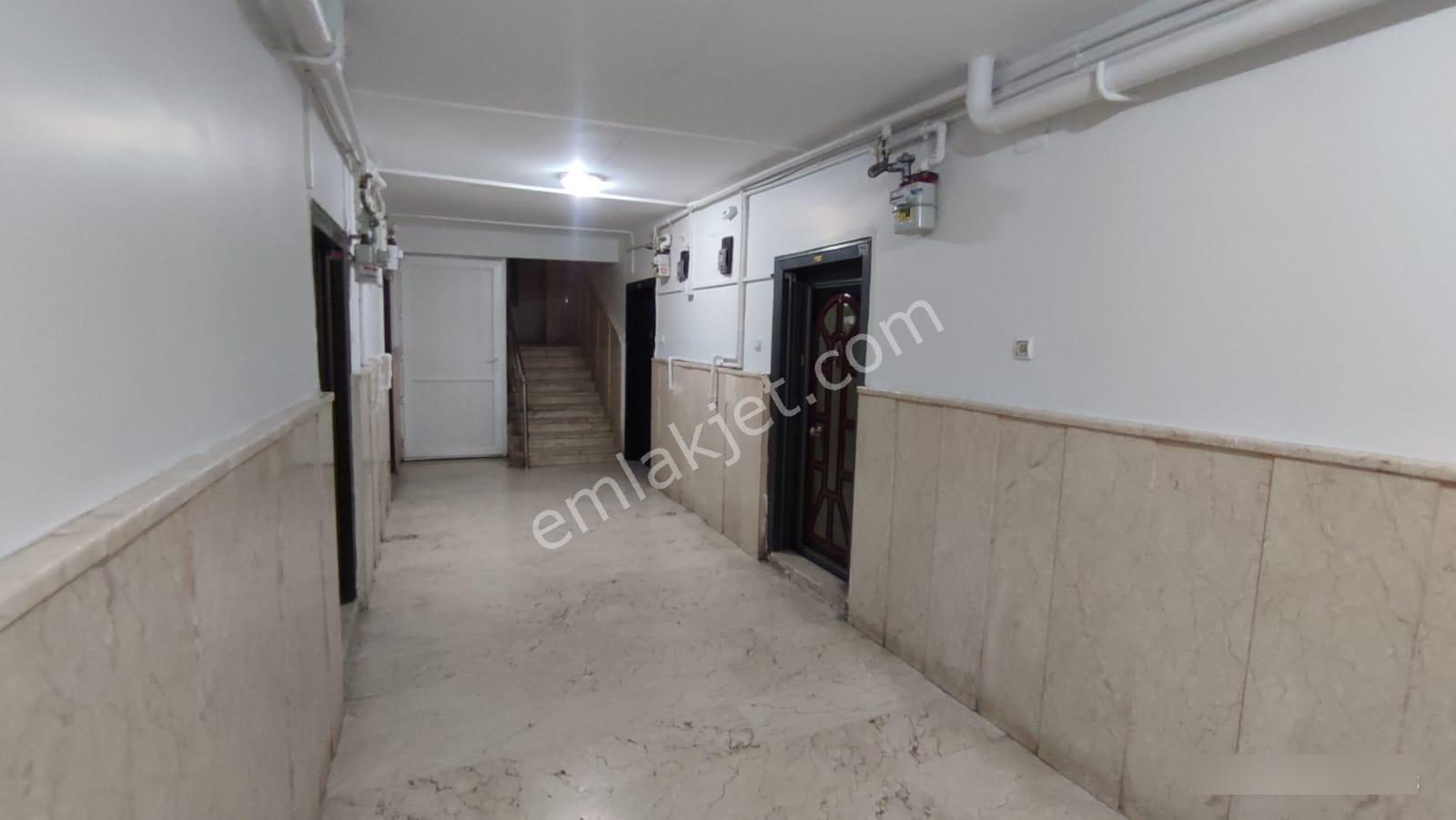 Çankaya İşçi Blokları Mah. Çok Katlılarda Satılık 2+1 Daire - Görsel 7
