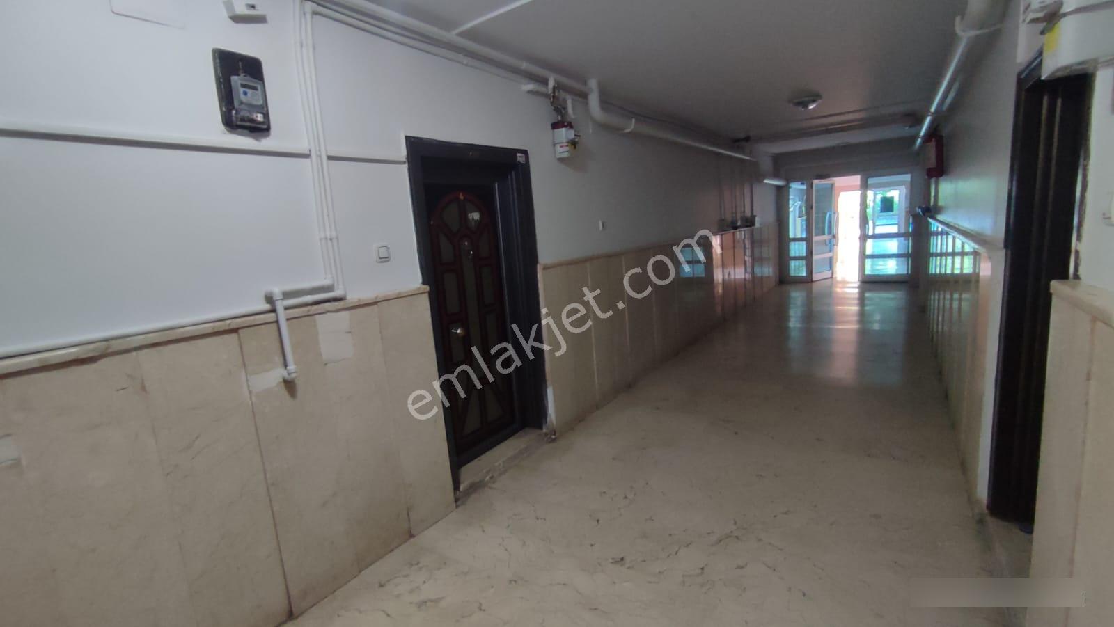 Çankaya İşçi Blokları Mah. Çok Katlılarda Satılık 2+1 Daire - Görsel 6